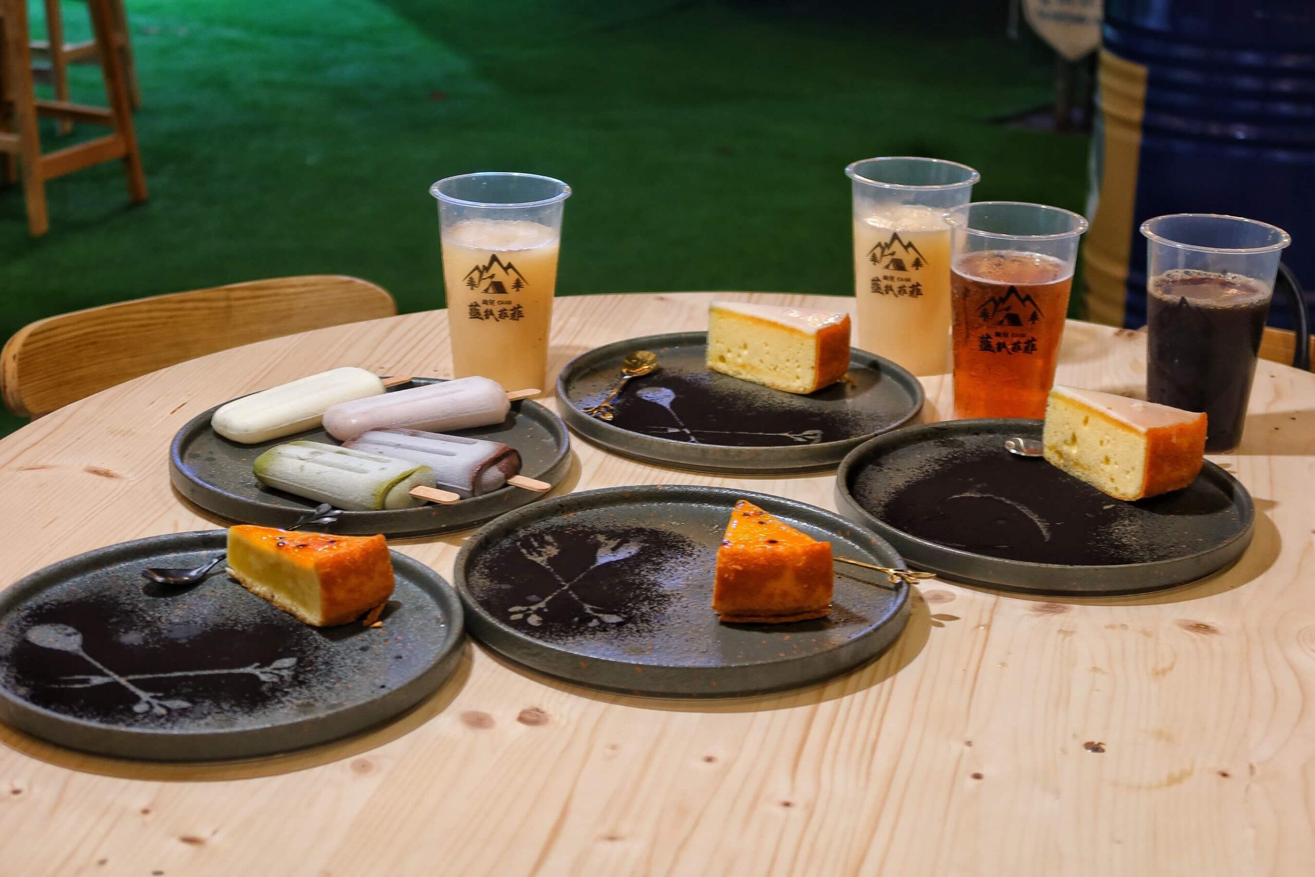 【趣兒chill藍鵲菲菲】陽明山豪華露營附設獨立衛浴一泊二食! @混血珊莎的奇幻旅程 【趣兒chill藍鵲菲菲】陽明山豪華露營附設獨立衛浴一泊二食! @混血珊莎的奇幻旅程