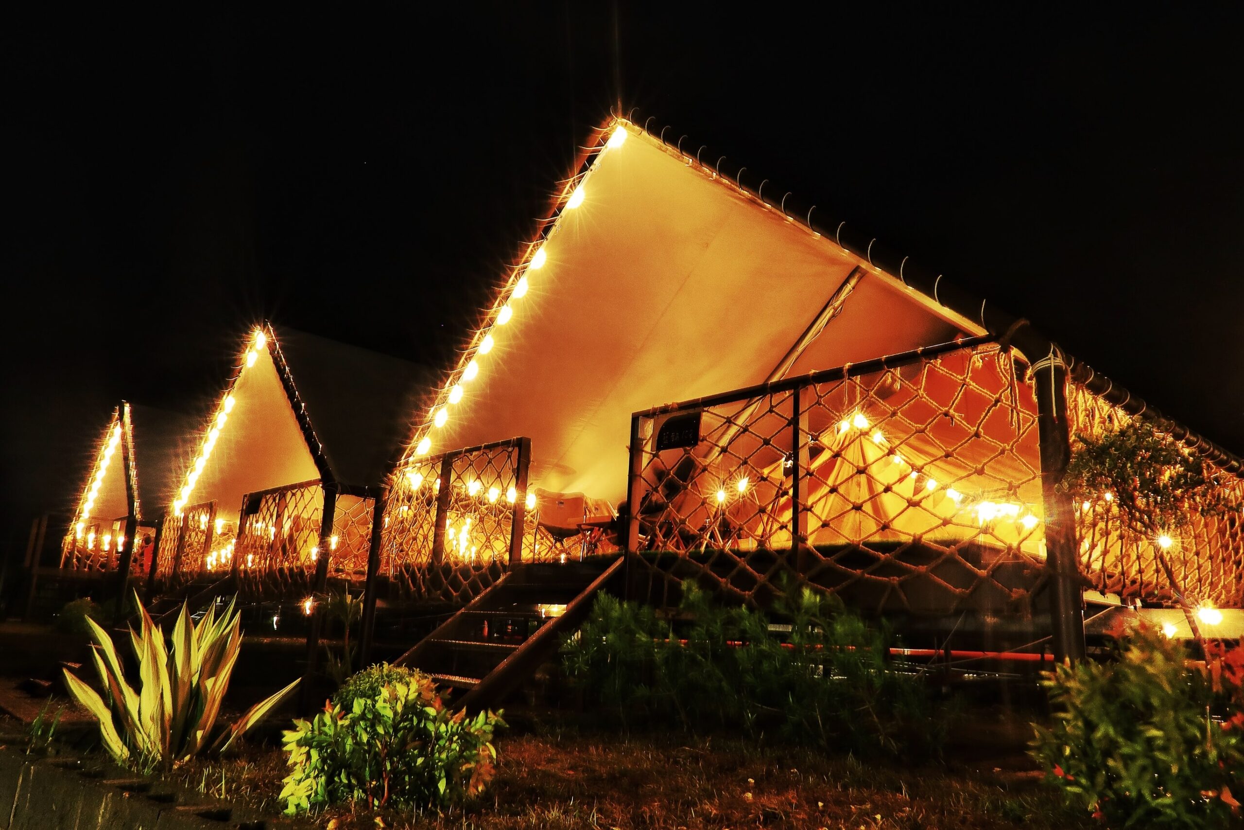 【趣兒chill藍鵲菲菲】陽明山豪華露營附設獨立衛浴一泊二食! @混血珊莎的奇幻旅程 【趣兒chill藍鵲菲菲】陽明山豪華露營附設獨立衛浴一泊二食! @混血珊莎的奇幻旅程