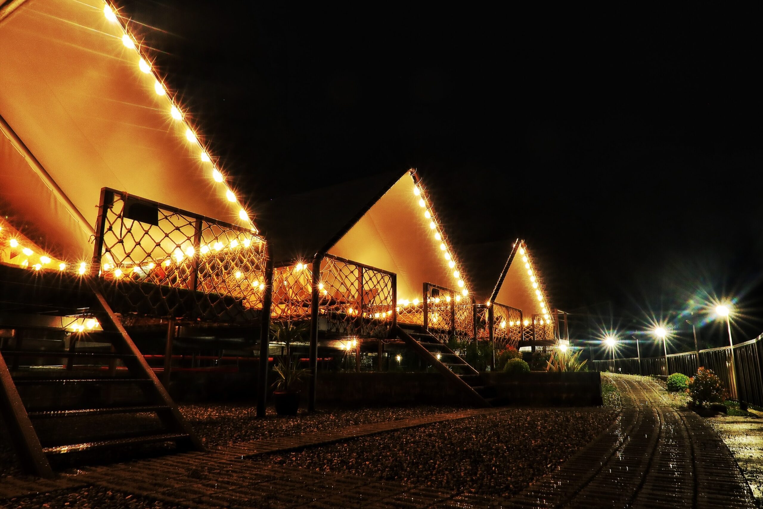 【趣兒chill藍鵲菲菲】陽明山豪華露營附設獨立衛浴一泊二食! @混血珊莎的奇幻旅程 【趣兒chill藍鵲菲菲】陽明山豪華露營附設獨立衛浴一泊二食! @混血珊莎的奇幻旅程