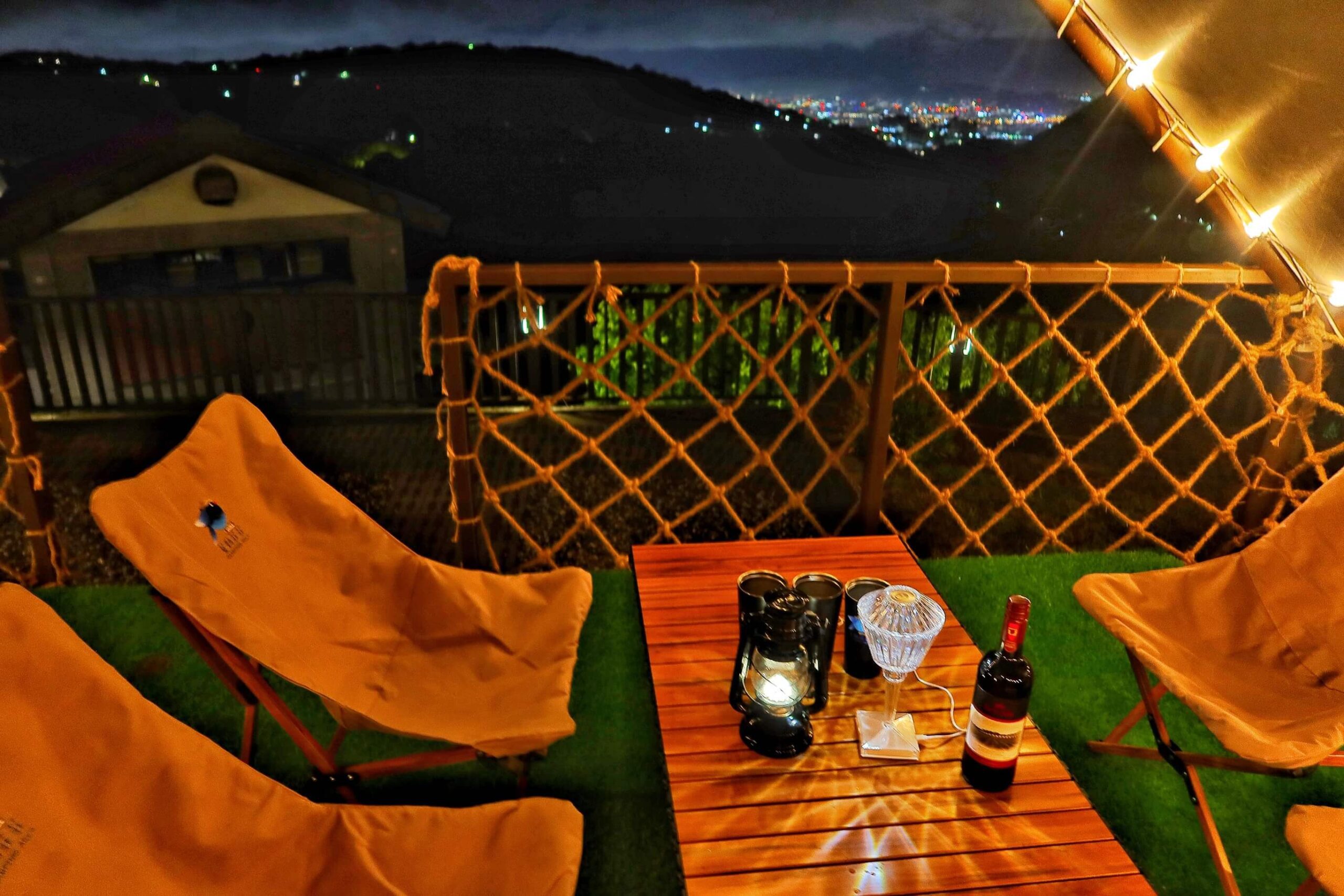 【趣兒chill藍鵲菲菲】陽明山豪華露營附設獨立衛浴一泊二食! @混血珊莎的奇幻旅程 【趣兒chill藍鵲菲菲】陽明山豪華露營附設獨立衛浴一泊二食! @混血珊莎的奇幻旅程