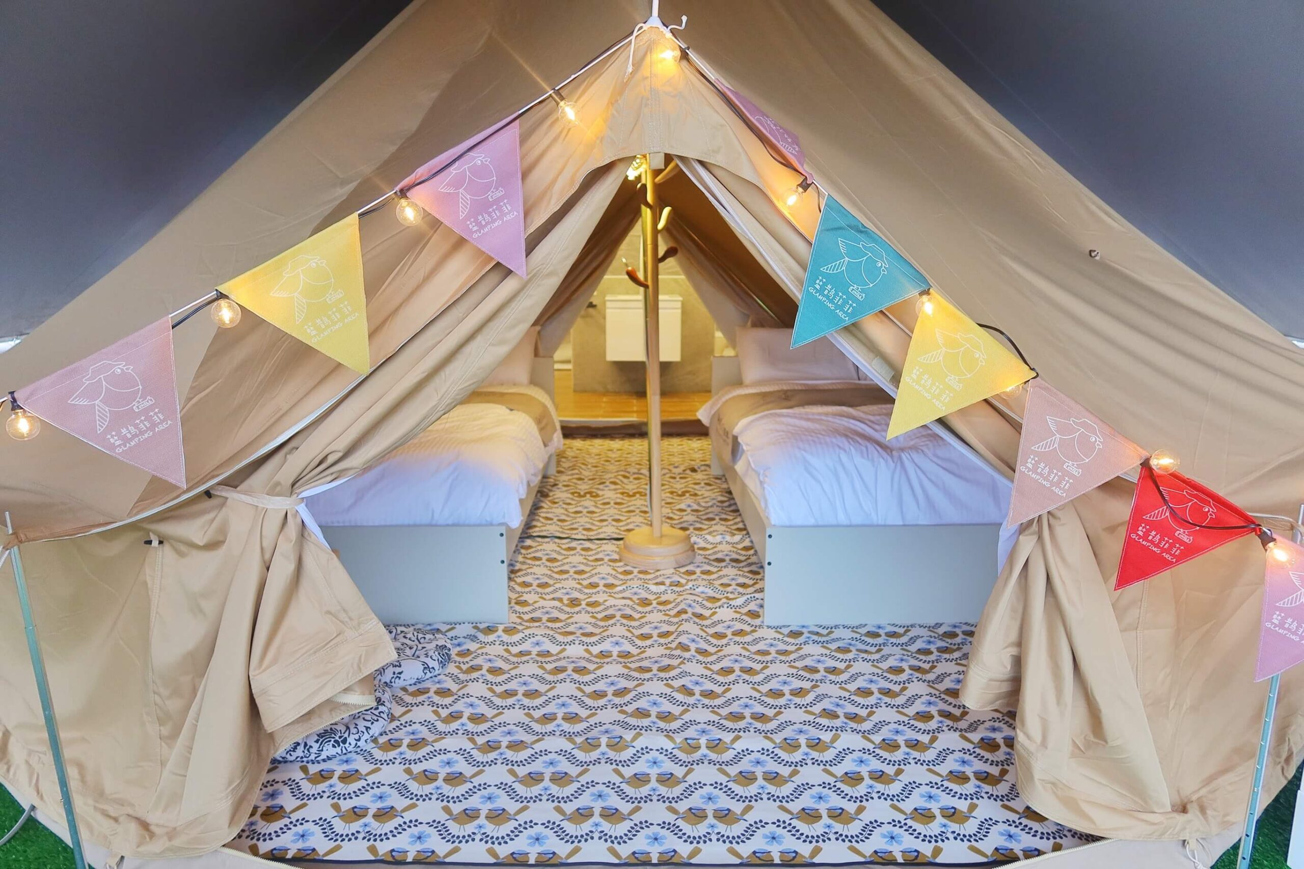 【趣兒chill藍鵲菲菲】陽明山豪華露營附設獨立衛浴一泊二食! @混血珊莎的奇幻旅程 【趣兒chill藍鵲菲菲】陽明山豪華露營附設獨立衛浴一泊二食! @混血珊莎的奇幻旅程