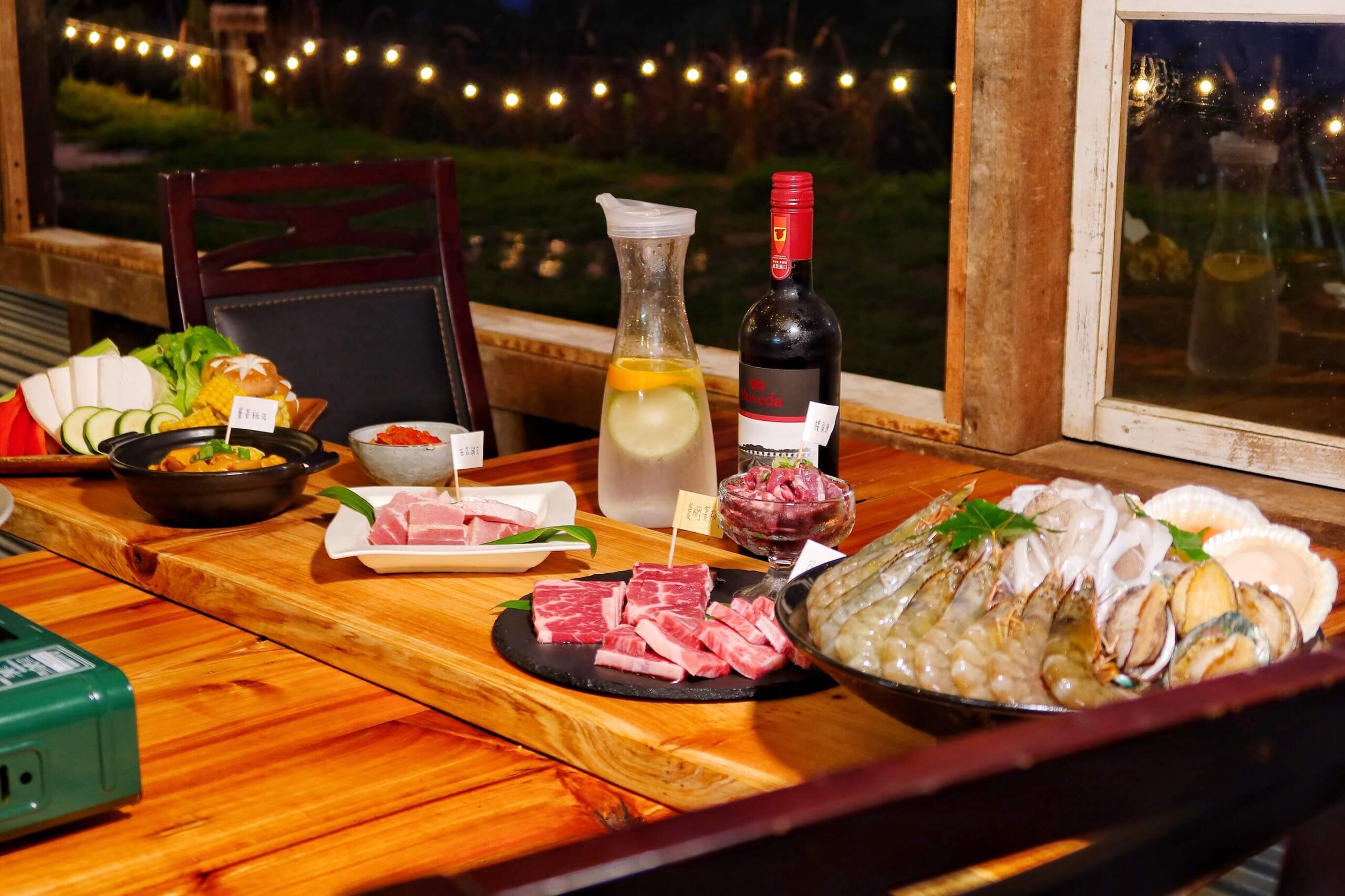 【苗栗露營】雲霧灣灣 懶人露營，夢幻雲海一泊四食，晚餐豪華和牛海陸燒烤，龍蝦粥早餐超享受，每帳專屬獨立衛浴，雲霧之梯絕美拍照點! @混血珊莎的奇幻旅程