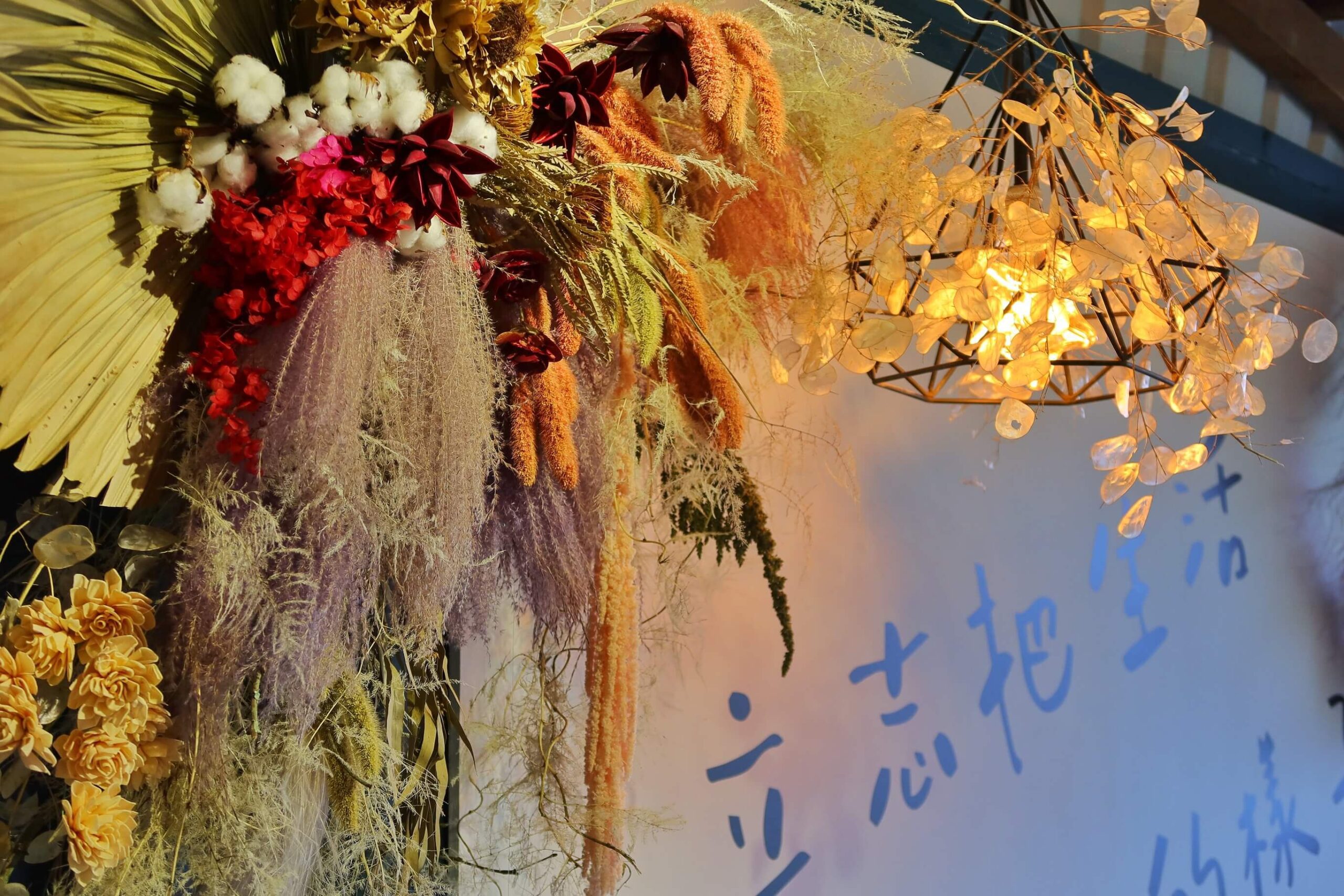 【苗栗露營】雲霧灣灣 懶人露營，夢幻雲海一泊四食，晚餐豪華和牛海陸燒烤，龍蝦粥早餐超享受，每帳專屬獨立衛浴，雲霧之梯絕美拍照點! @混血珊莎的奇幻旅程