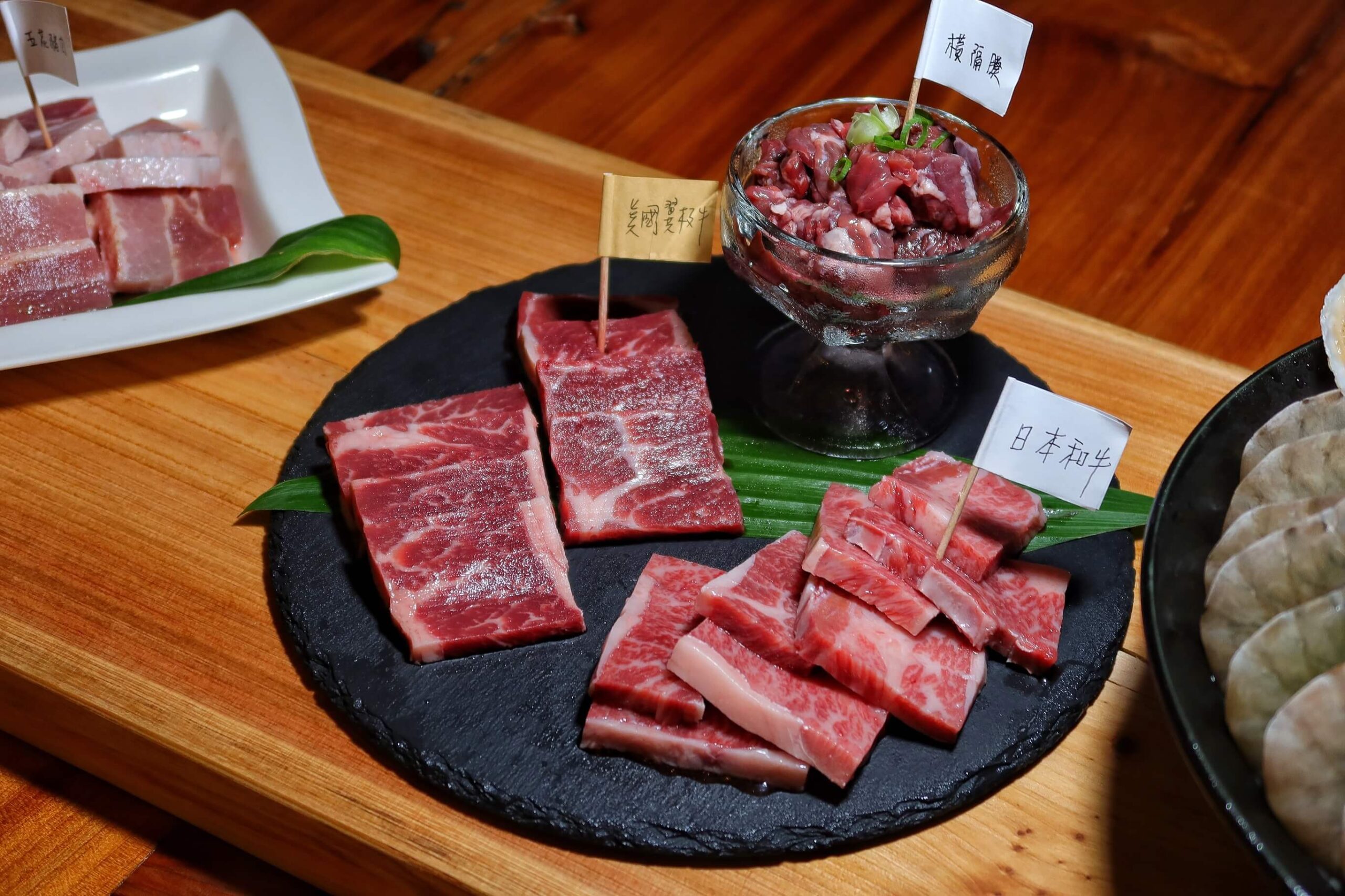 【苗栗露營】雲霧灣灣 懶人露營，夢幻雲海一泊四食，晚餐豪華和牛海陸燒烤，龍蝦粥早餐超享受，每帳專屬獨立衛浴，雲霧之梯絕美拍照點! @混血珊莎的奇幻旅程