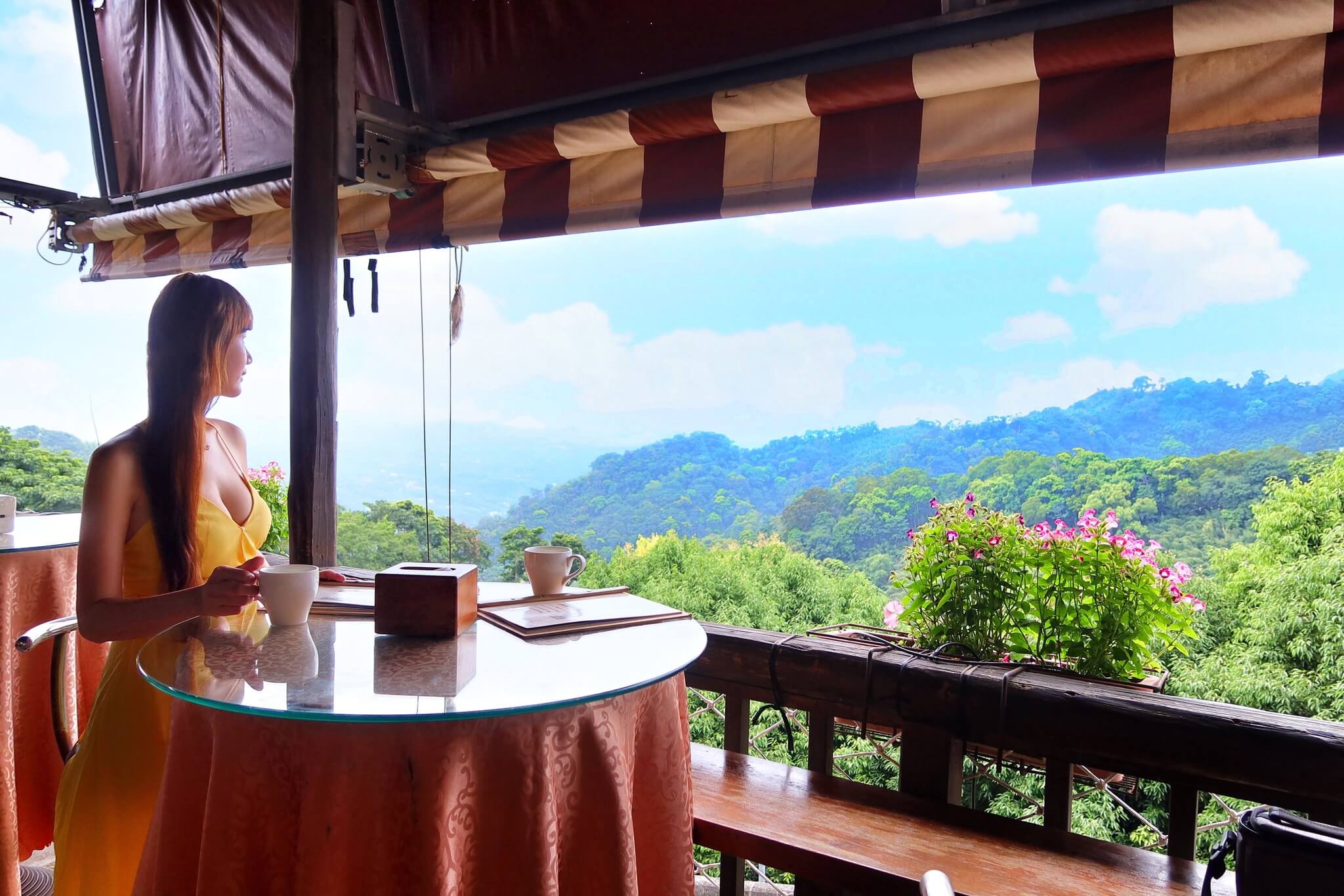 【苗栗美食餐廳】雲也居一休閒農場 景觀餐廳享用薑麻特色料理│ 琉璃秋境 懶人野餐下午茶 窯烤披薩美味又好拍!│苗栗美食景點推薦 @混血珊莎的奇幻旅程