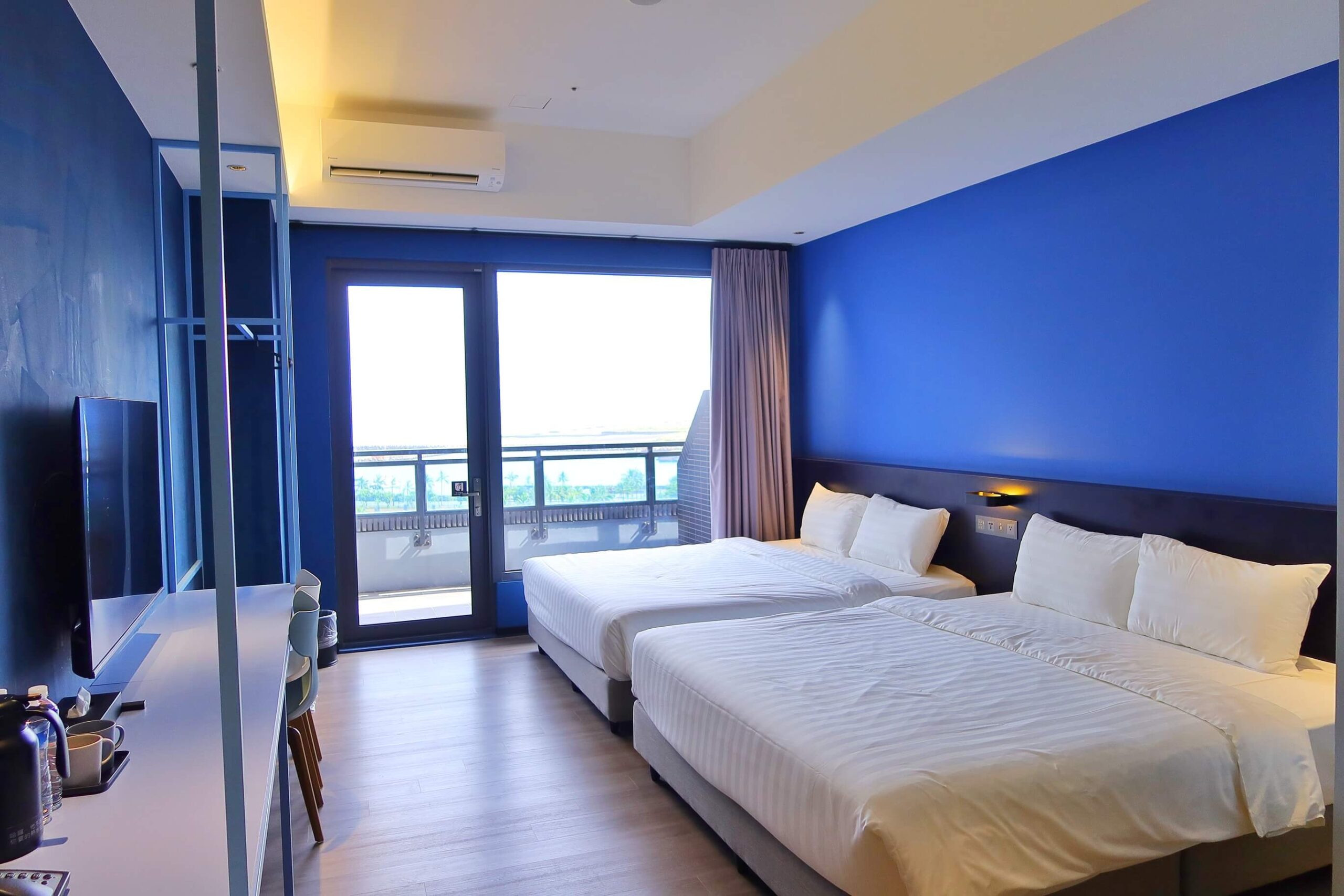 【OA HOTEL】烏石港海景飯店，露天景觀溫泉，沙灘走路1分鐘! @混血珊莎的奇幻旅程
