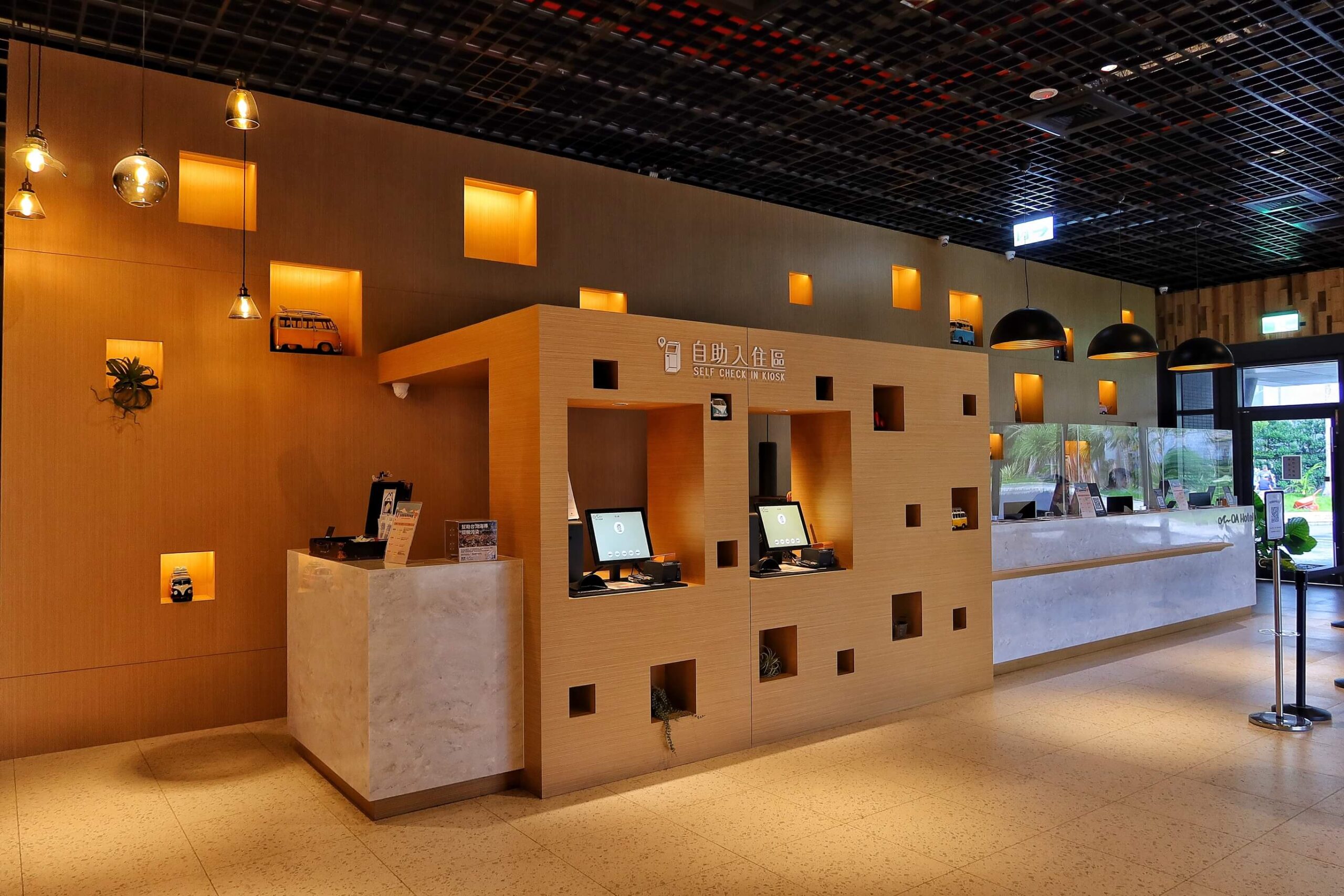 【OA HOTEL】烏石港海景飯店，露天景觀溫泉，沙灘走路1分鐘! @混血珊莎的奇幻旅程