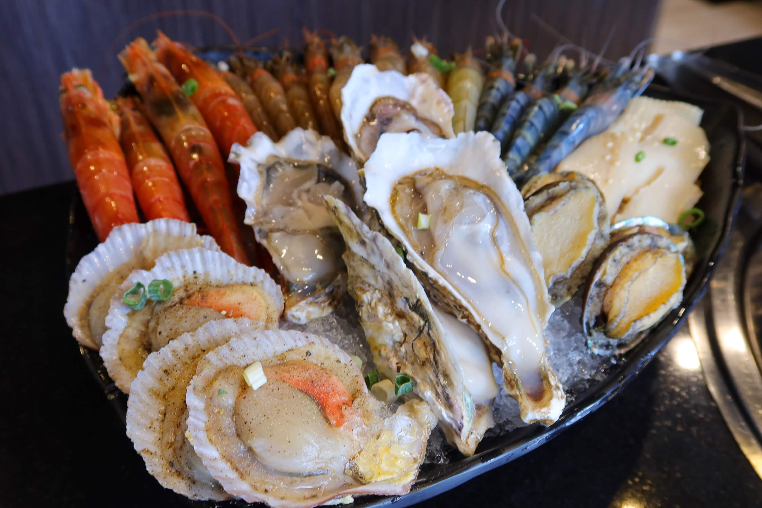 【公館燒肉】瓦崎燒烤 公館店｜平價燒烤吃到飽 生啤無限暢飲 冰品爽吃哈根達斯、Cold Stone大滿足! @混血珊莎的奇幻旅程