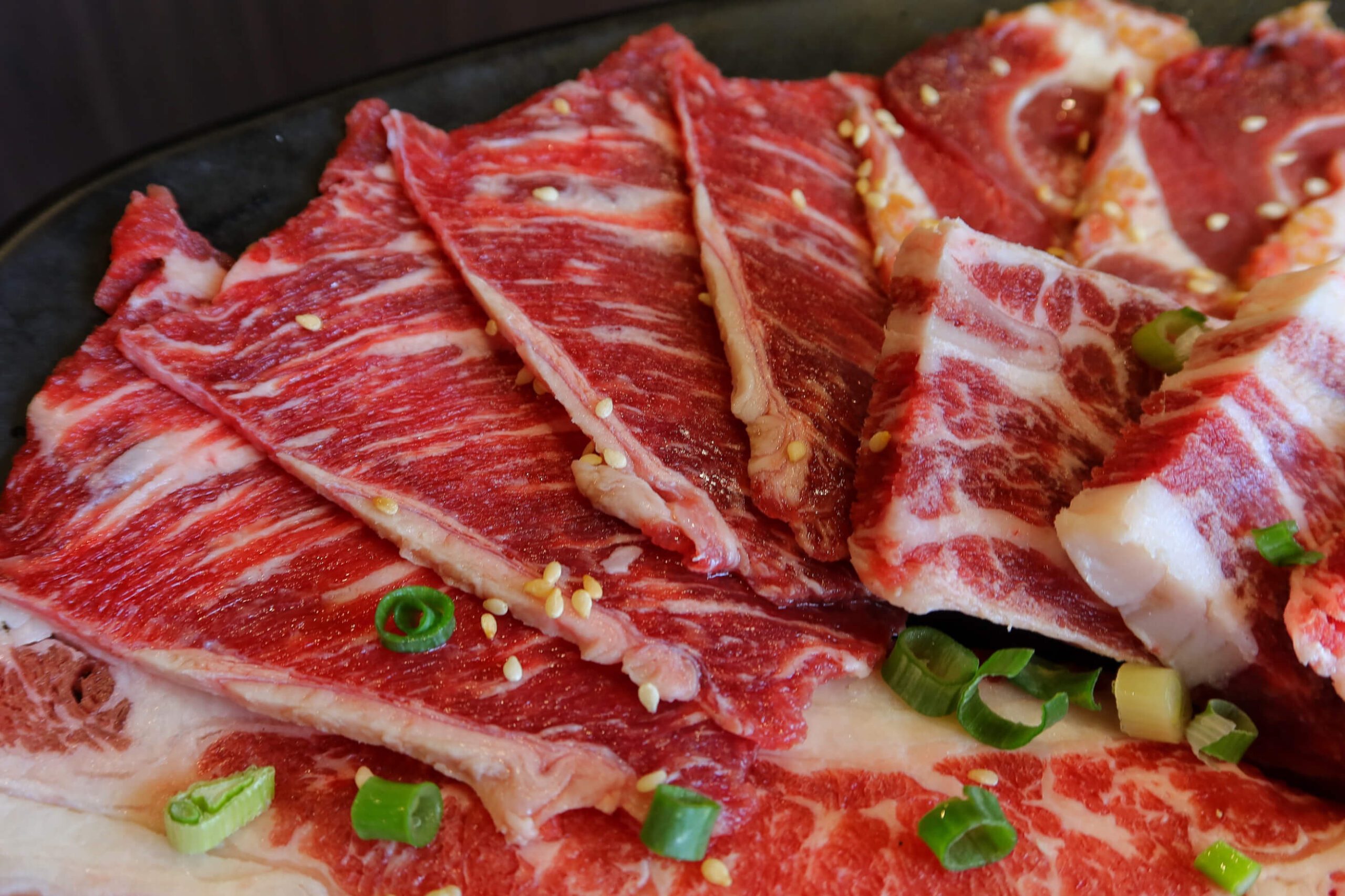 【公館燒肉】瓦崎燒烤 公館店｜平價燒烤吃到飽 生啤無限暢飲 冰品爽吃哈根達斯、Cold Stone大滿足! @混血珊莎的奇幻旅程