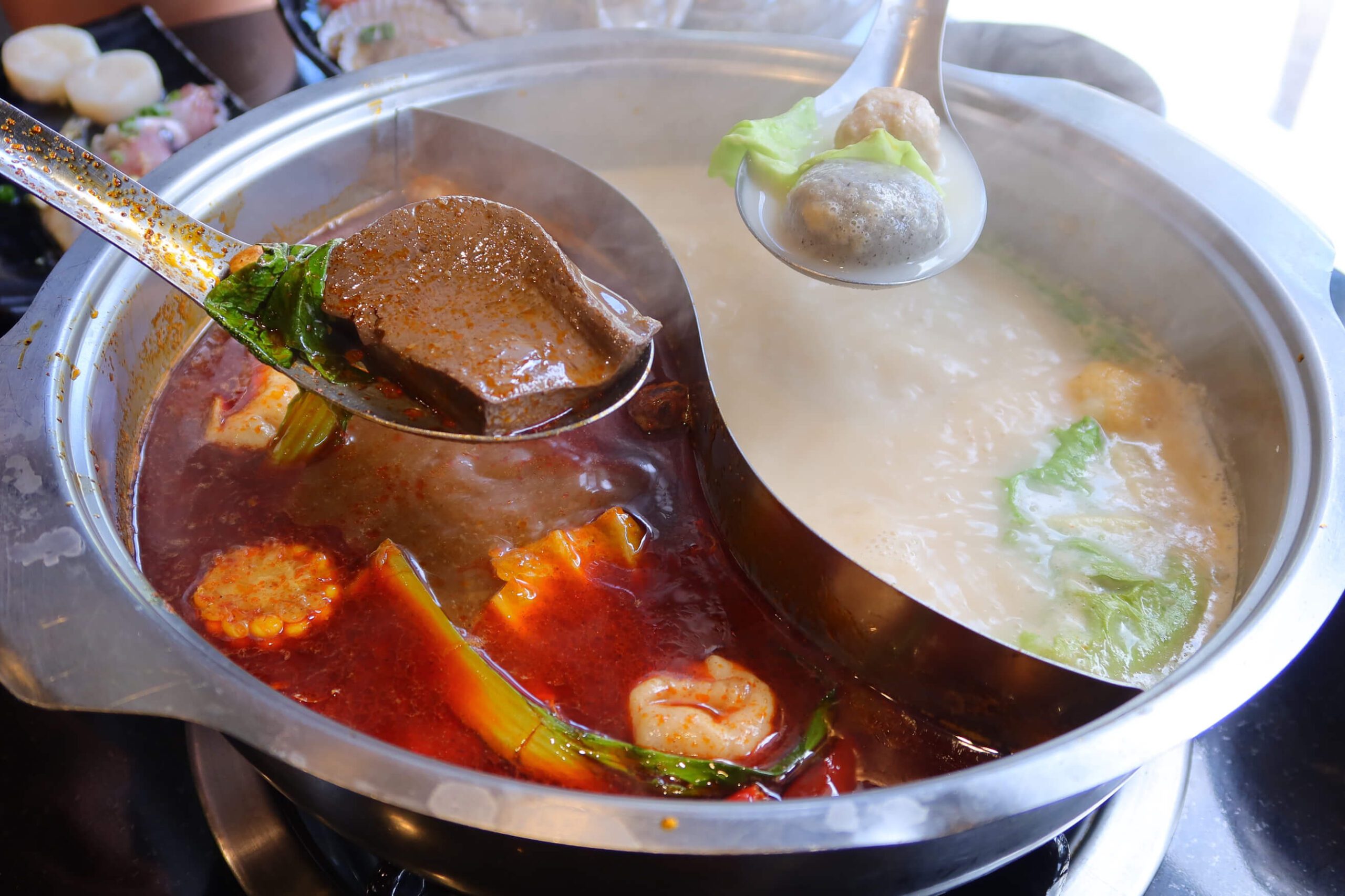 【公館燒肉】瓦崎燒烤 公館店｜平價燒烤吃到飽 生啤無限暢飲 冰品爽吃哈根達斯、Cold Stone大滿足! @混血珊莎的奇幻旅程