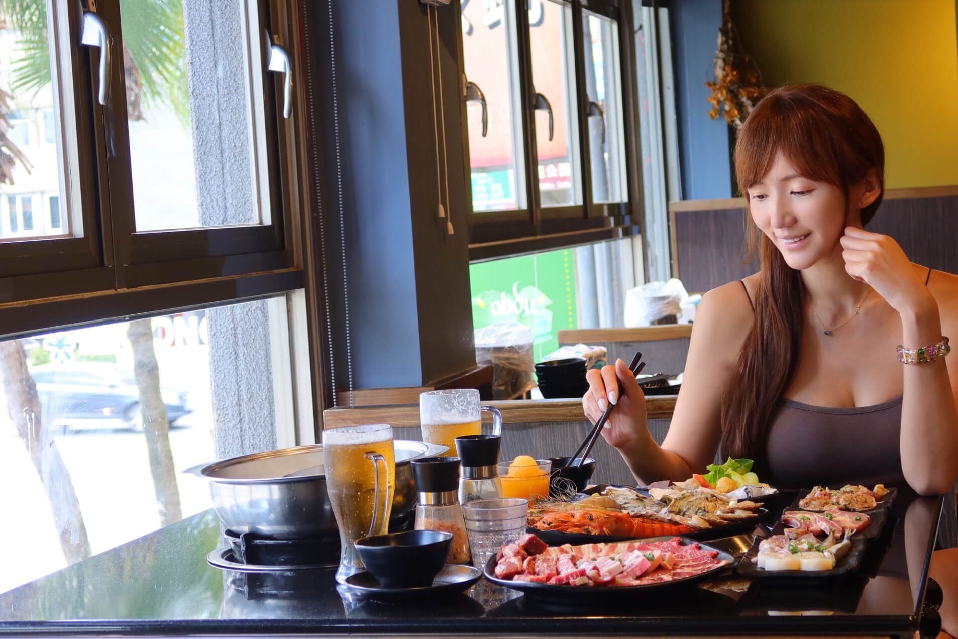 【公館燒肉】瓦崎燒烤 公館店｜平價燒烤吃到飽 生啤無限暢飲 冰品爽吃哈根達斯、Cold Stone大滿足! @混血珊莎的奇幻旅程