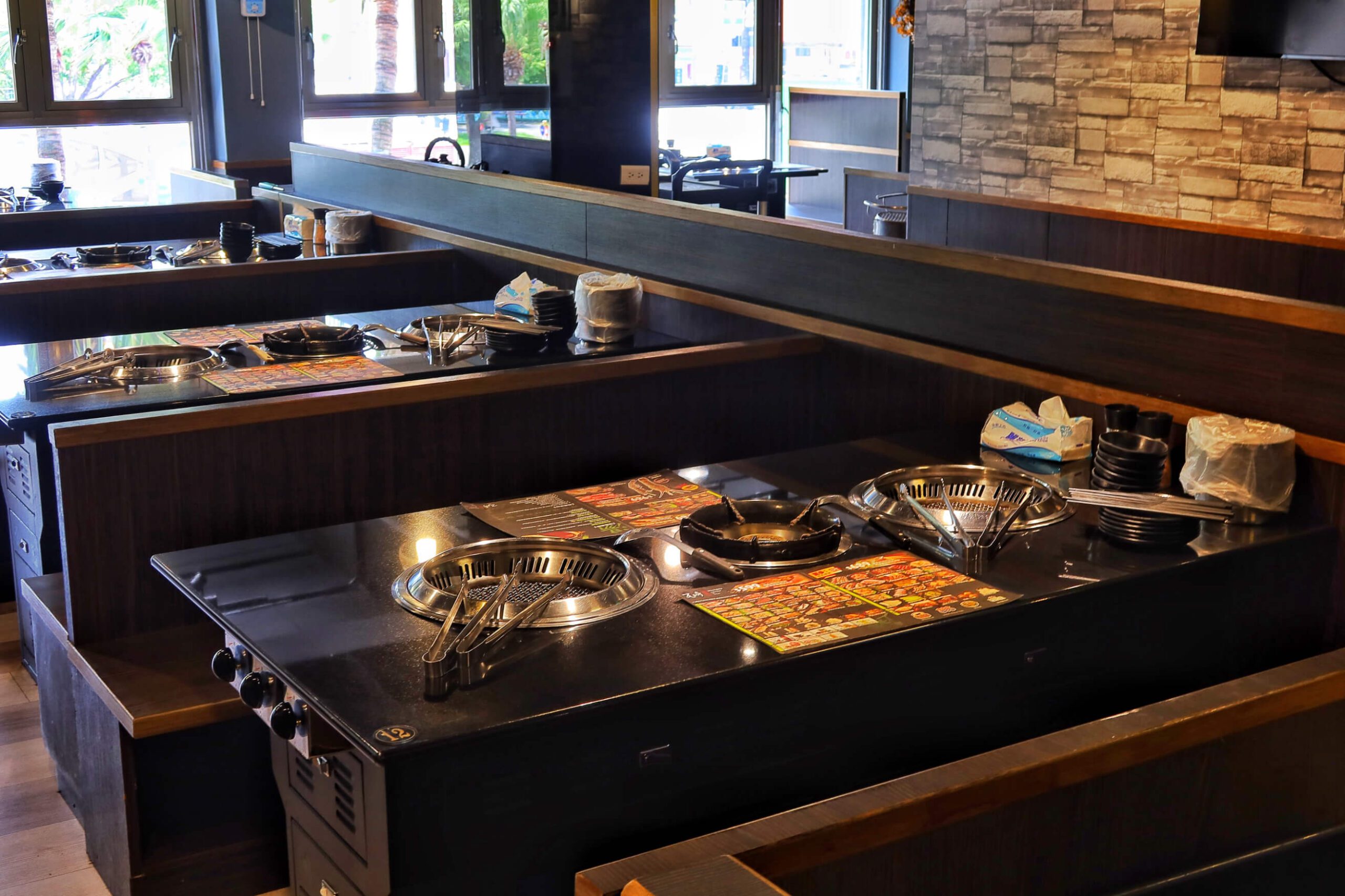 【公館燒肉】瓦崎燒烤 公館店｜平價燒烤吃到飽 生啤無限暢飲 冰品爽吃哈根達斯、Cold Stone大滿足! @混血珊莎的奇幻旅程