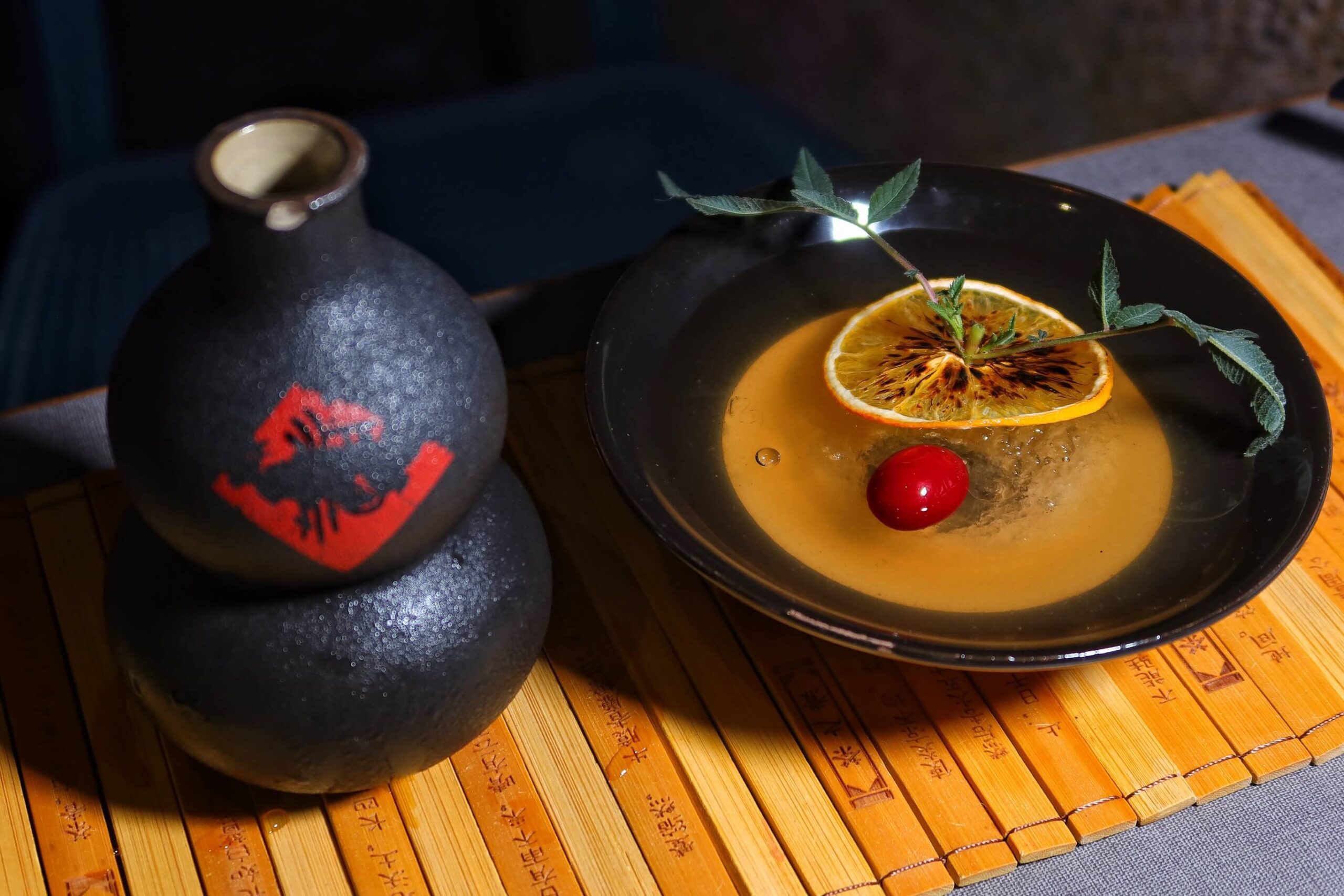 【西門餐酒館】解鎖餐酒館 JaySoul│隱身在雜貨店內的神祕酒吧 從餐點到調酒都令人驚艷 喝酒一定要來這! @混血珊莎的奇幻旅程