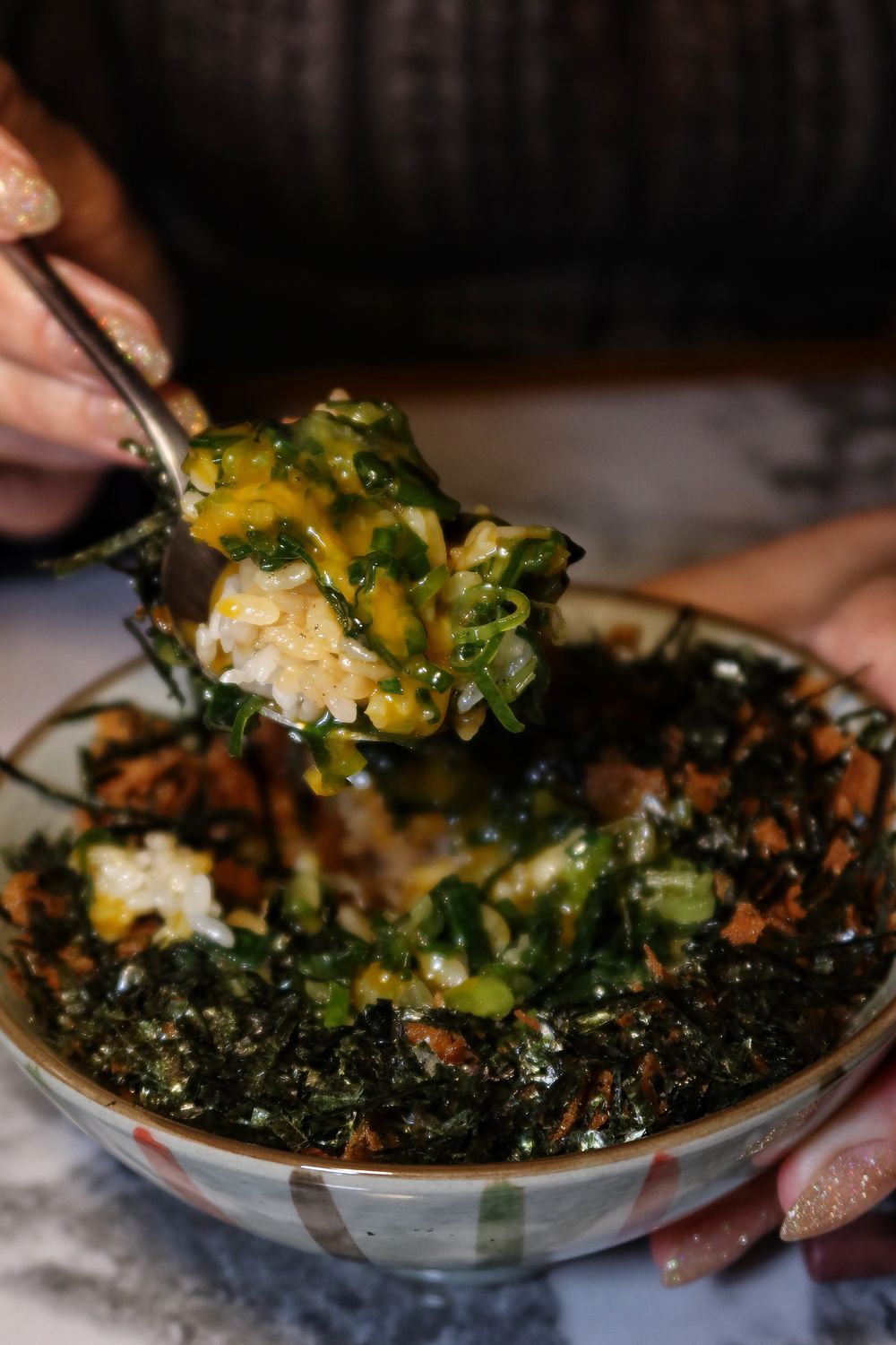 【台中北區宵夜】Eartha燒肉餐酒館，網美系珠寶盒燒肉，專人桌邊代烤服務，調酒生啤喝到飽! @混血珊莎的奇幻旅程
