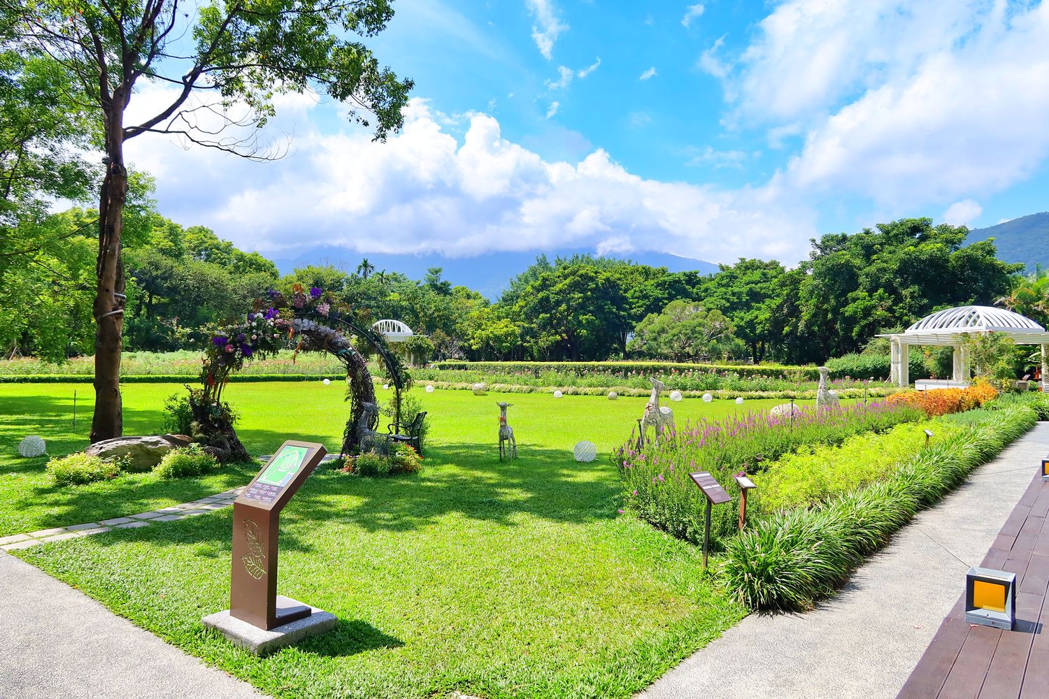 【秧悅美地】花蓮秧悅美地度假酒店，峇里島風格露天泳池超chill，此生必住星級飯店! @混血珊莎的奇幻旅程