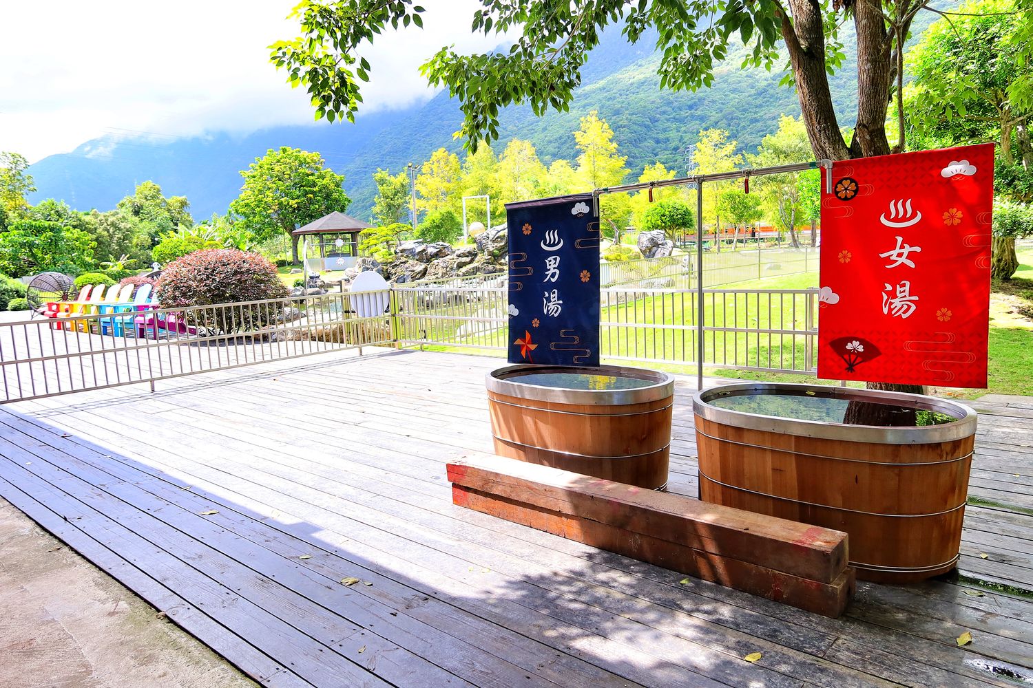 【花蓮合菜】花蓮洄瀾灣景觀餐廳，隱藏版 4000 坪秘境花園，還有水豚君.梅花鹿，萌翻天! @混血珊莎的奇幻旅程