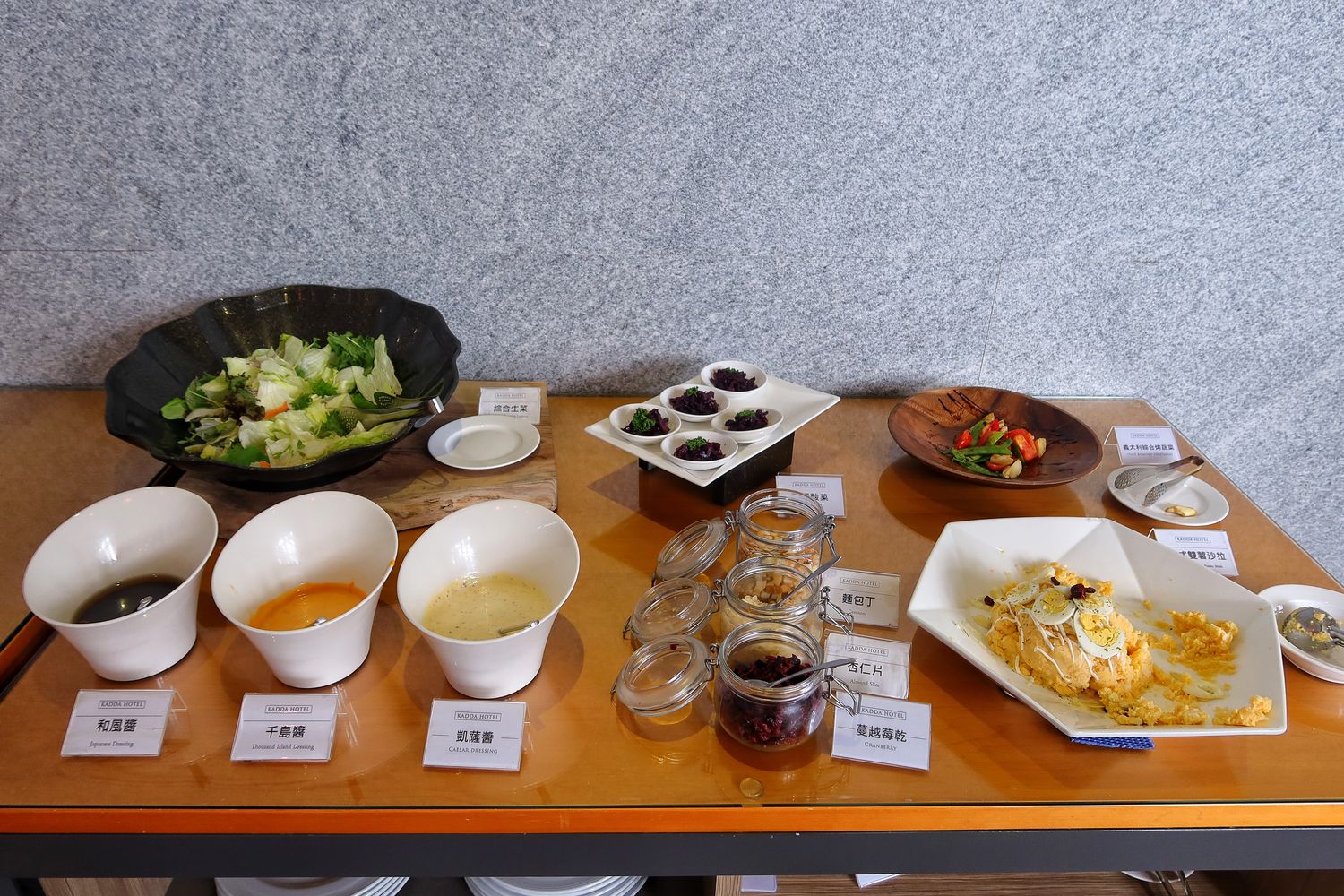 【花蓮東大門住宿】Kadda Hotel 璽賓行旅，日出海景盡收眼底，水天一色無邊際泳池! @混血珊莎的奇幻旅程