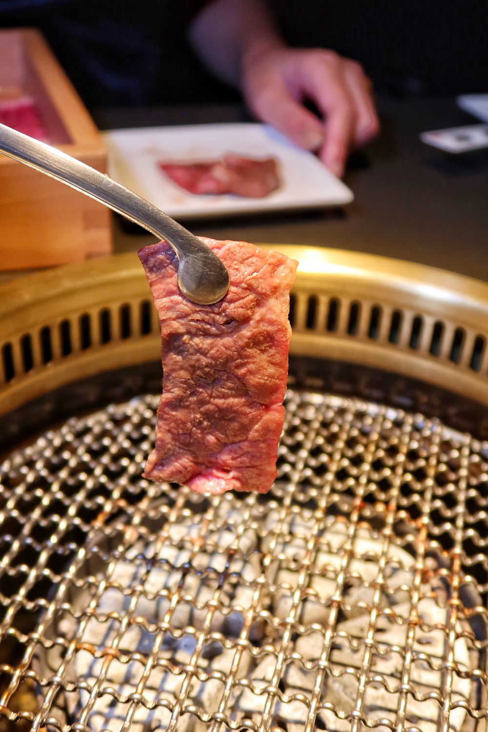 【台中燒肉推薦】NikuNiku 台中肉肉燒肉朝馬店，厚切黑毛牛排鮮嫩帶汁，必吃特製絕品燒肉銷魂美味! @混血珊莎的奇幻旅程