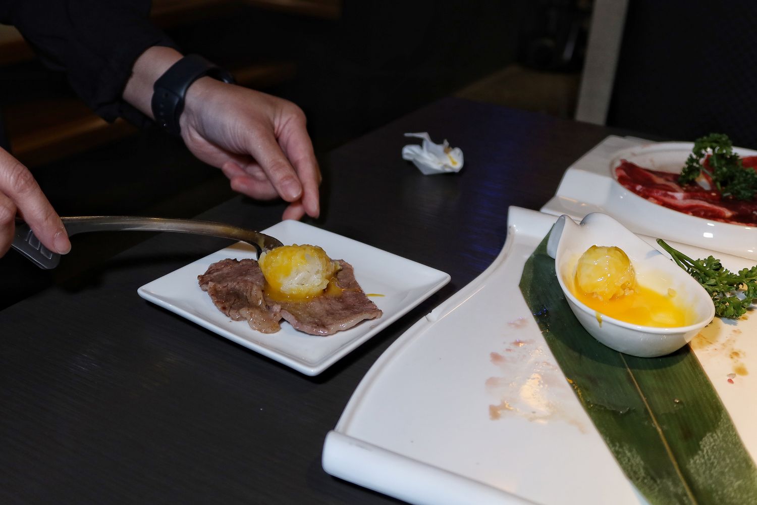【台中燒肉推薦】NikuNiku 台中肉肉燒肉朝馬店，厚切黑毛牛排鮮嫩帶汁，必吃特製絕品燒肉銷魂美味! @混血珊莎的奇幻旅程