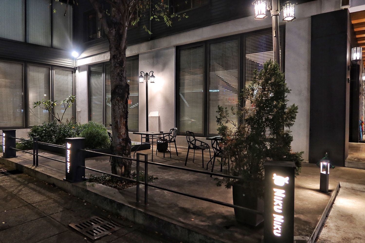 【台中燒肉推薦】NikuNiku 台中肉肉燒肉朝馬店，厚切黑毛牛排鮮嫩帶汁，必吃特製絕品燒肉銷魂美味! @混血珊莎的奇幻旅程