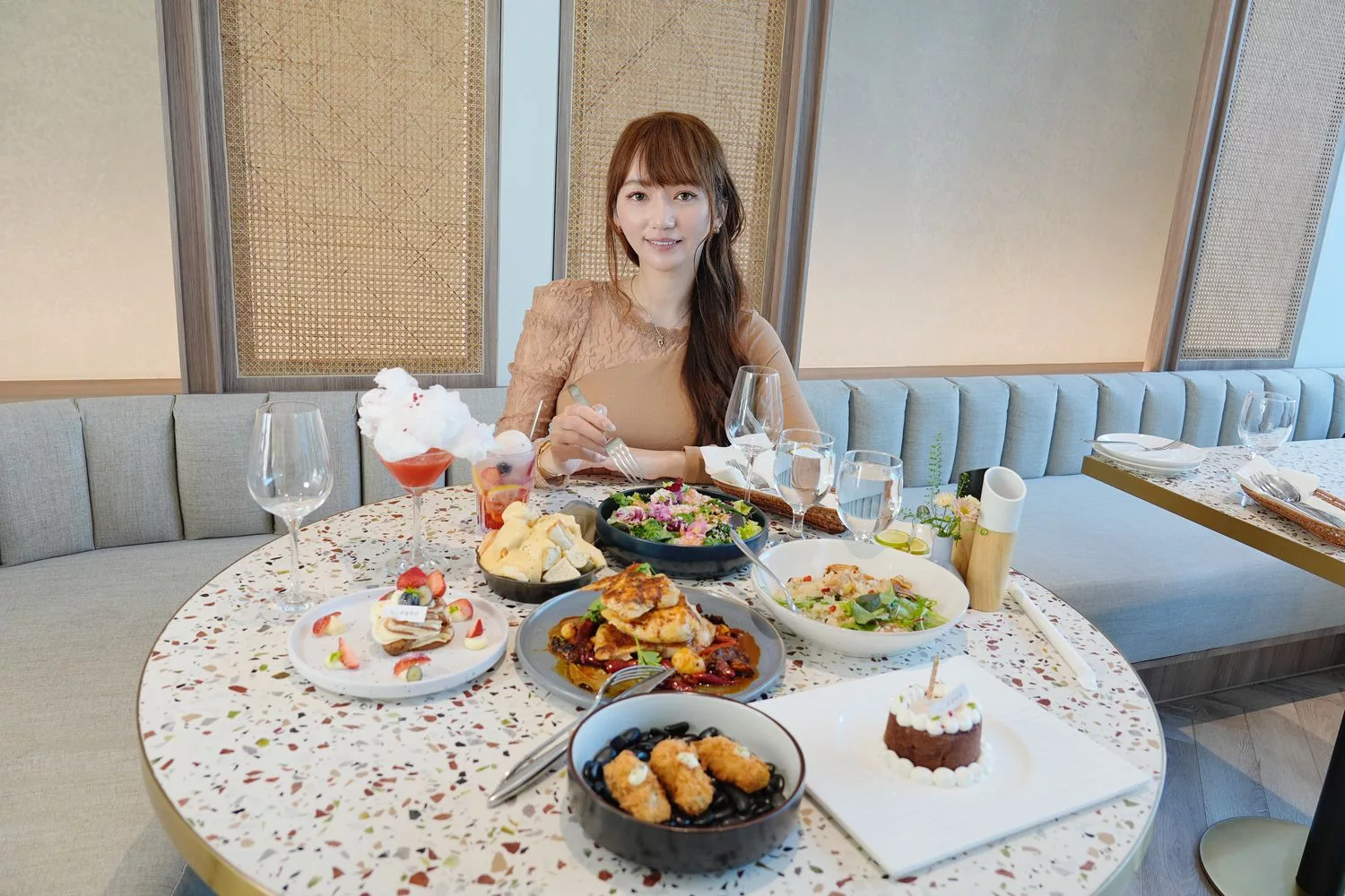 【水相餐聚苑】台中獨棟韓系純白網美餐廳，聚餐約會首選，壽星享神秘好禮! @混血珊莎的奇幻旅程