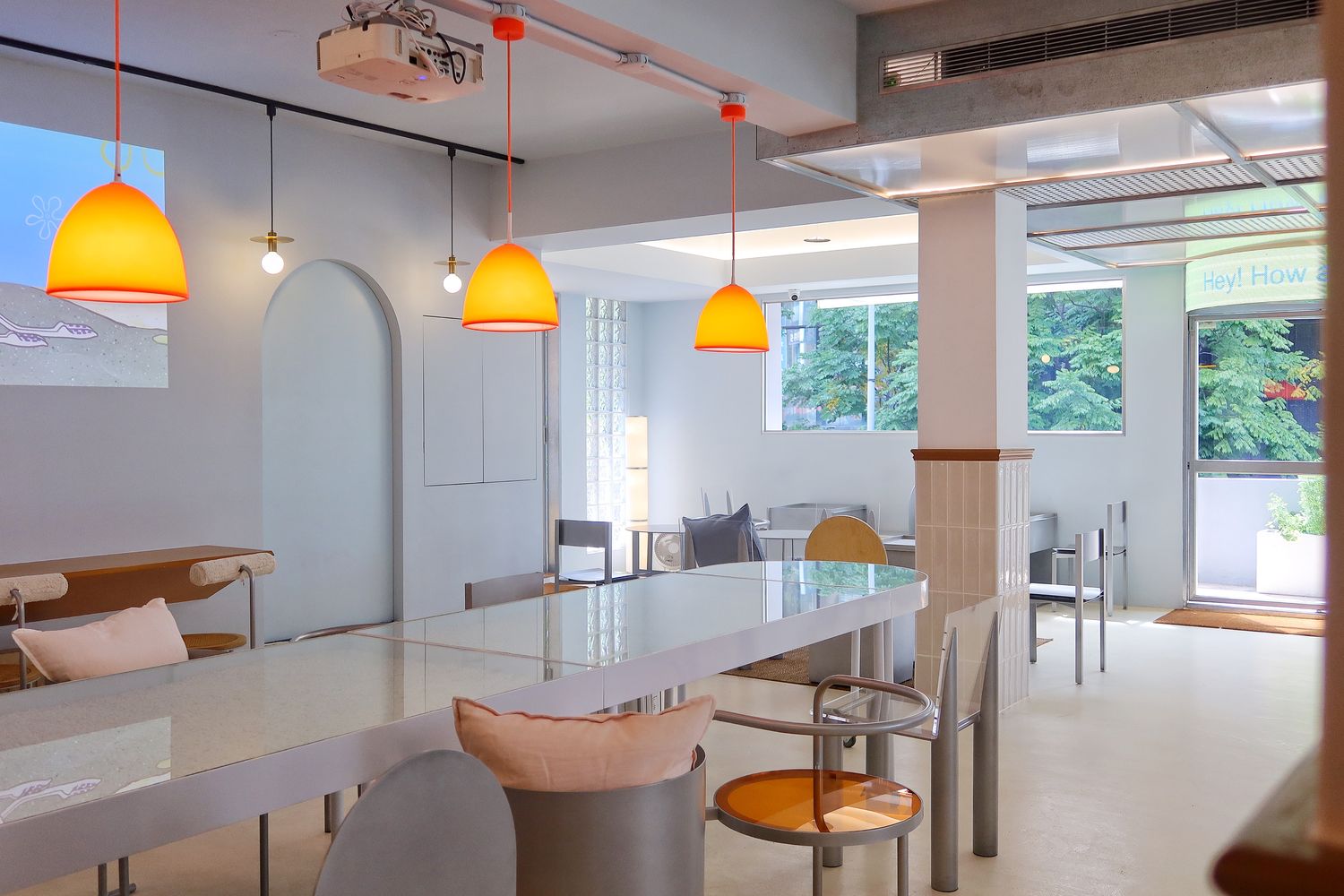 【大安區早午餐】咖央 CAFE JIA SONG，隱身在鬧區2樓的網美咖啡廳， 文青風格超好拍! @混血珊莎的奇幻旅程