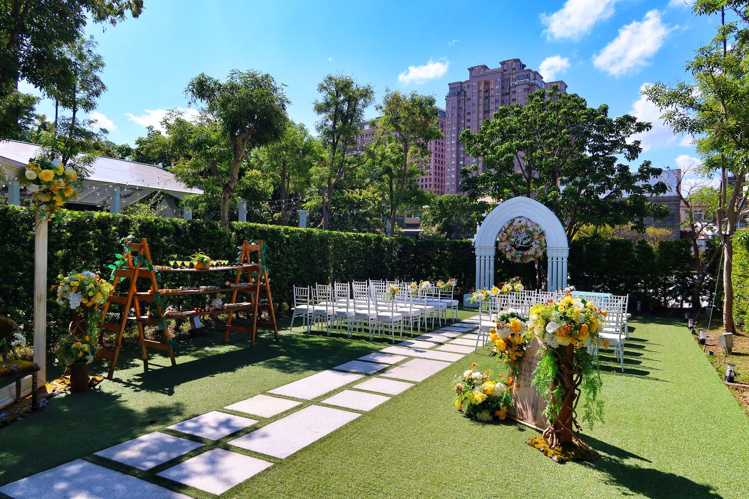 【桃園婚宴會館】青青格麗絲莊園，歐式花園戶外婚禮夢幻爆表，搭配高CP值全包式套裝方案，輕鬆實現夢想中的婚禮! @混血珊莎的奇幻旅程