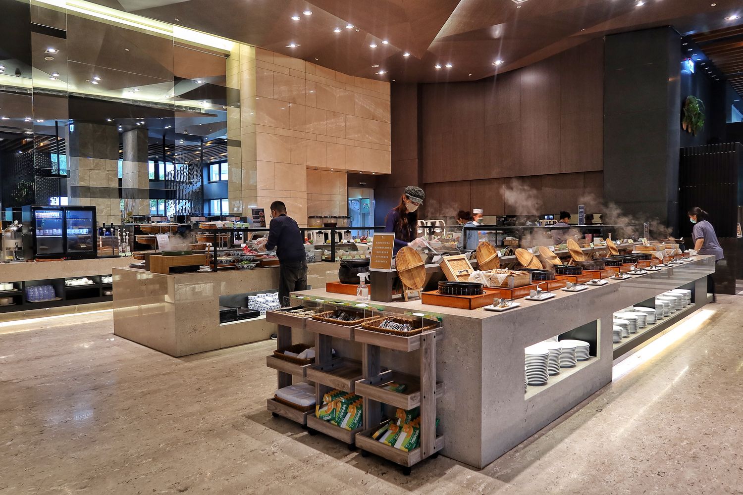 煙波大飯店蘇澳四季雙泉館｜房間獨享黃金雙湯，高空景觀泳池! @混血珊莎的奇幻旅程