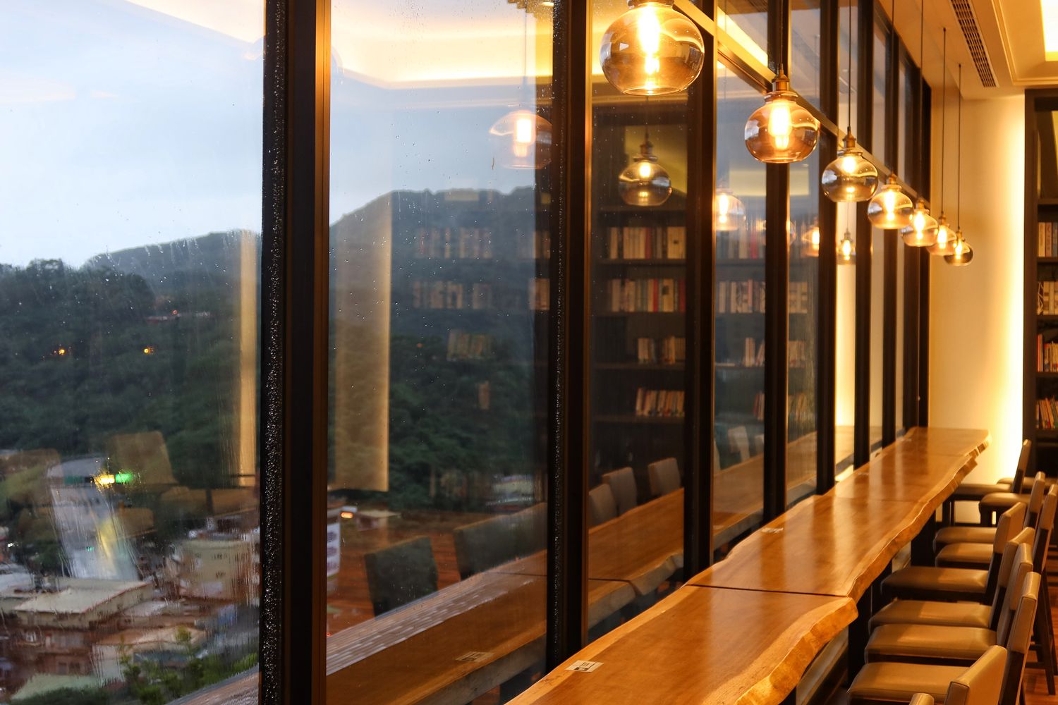 煙波大飯店蘇澳四季雙泉館｜房間獨享黃金雙湯，高空景觀泳池! @混血珊莎的奇幻旅程