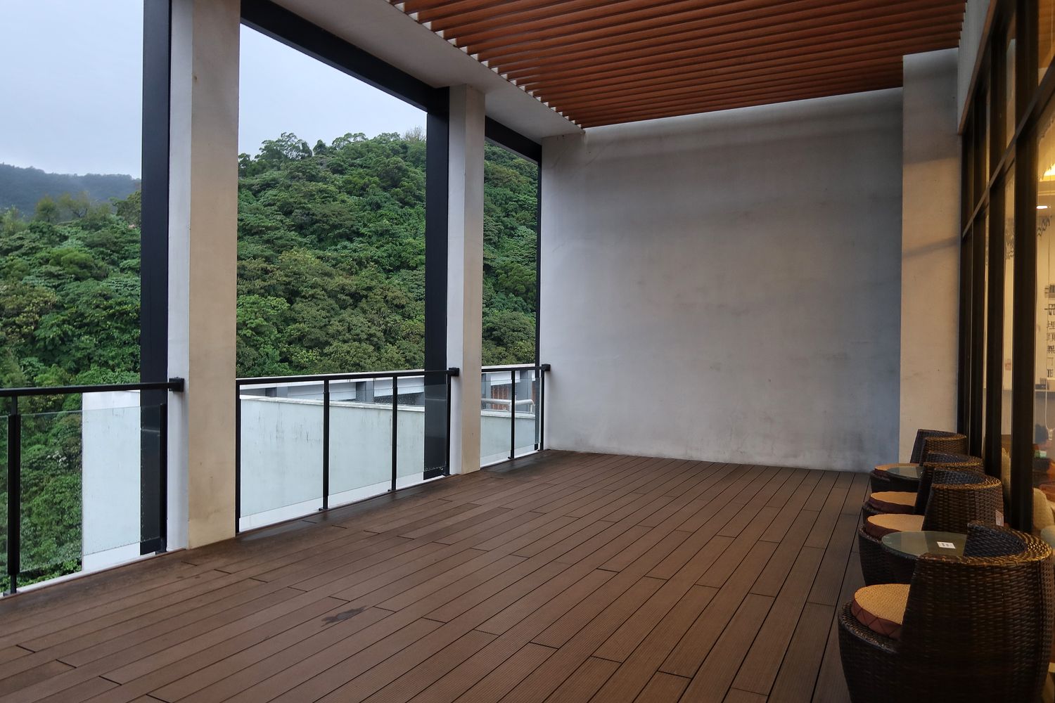 煙波大飯店蘇澳四季雙泉館｜房間獨享黃金雙湯，高空景觀泳池! @混血珊莎的奇幻旅程
