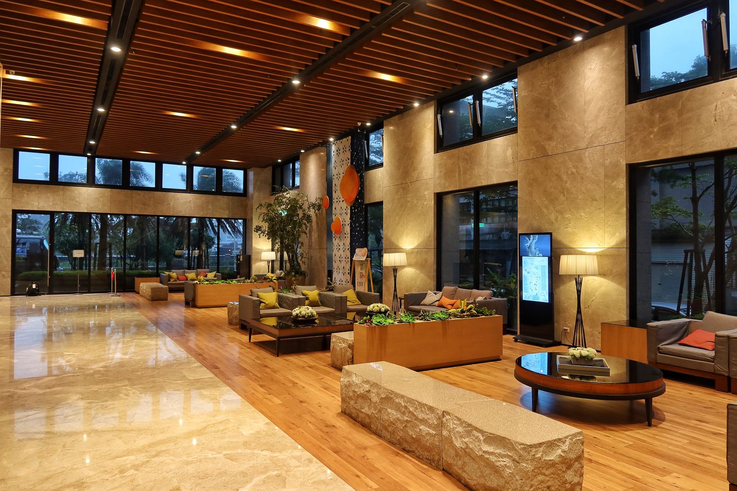 煙波大飯店蘇澳四季雙泉館｜房間獨享黃金雙湯，高空景觀泳池! @混血珊莎的奇幻旅程