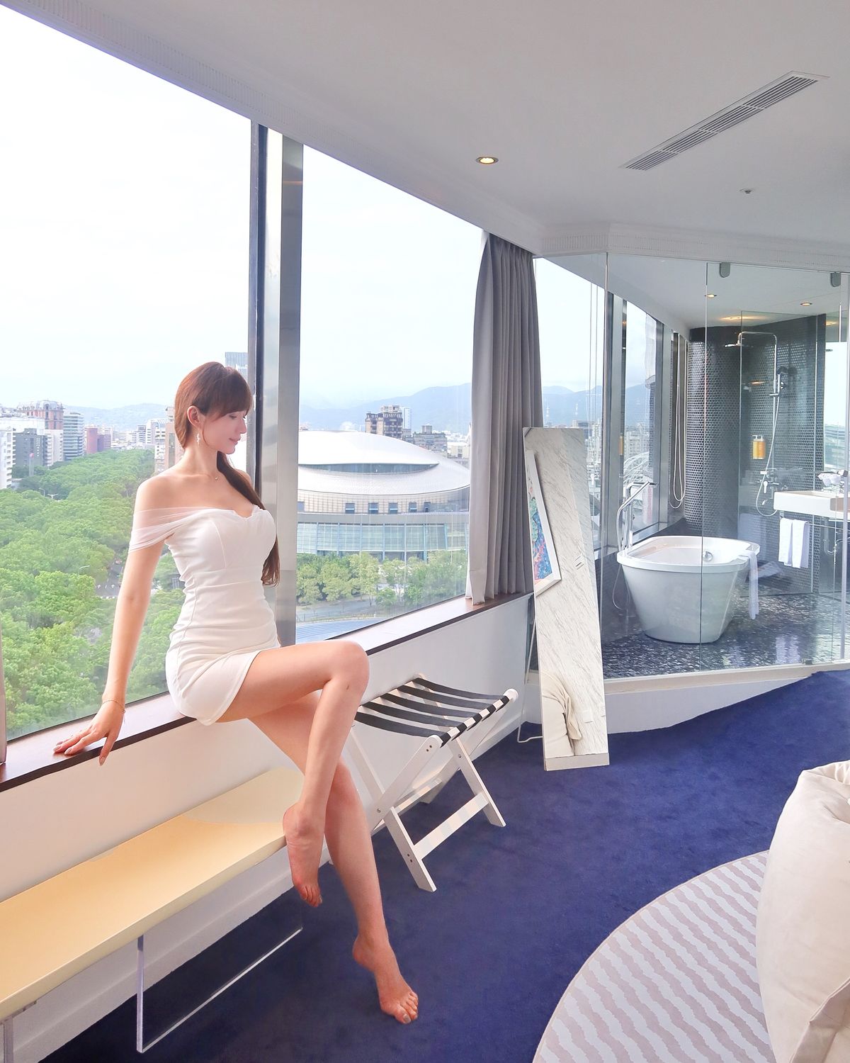 【台北小巨蛋住宿】美寓藝術文旅， 景觀浴缸遠眺城市美景，IG網美最愛拍照點! @混血珊莎的奇幻旅程