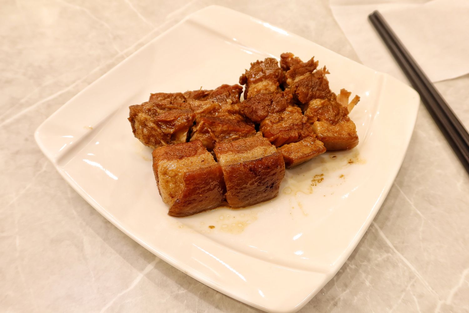 【南京復興美食】孟嚐君，最潮台式小吃，香Q魯肉飯.炒米粉通通有! @混血珊莎的奇幻旅程