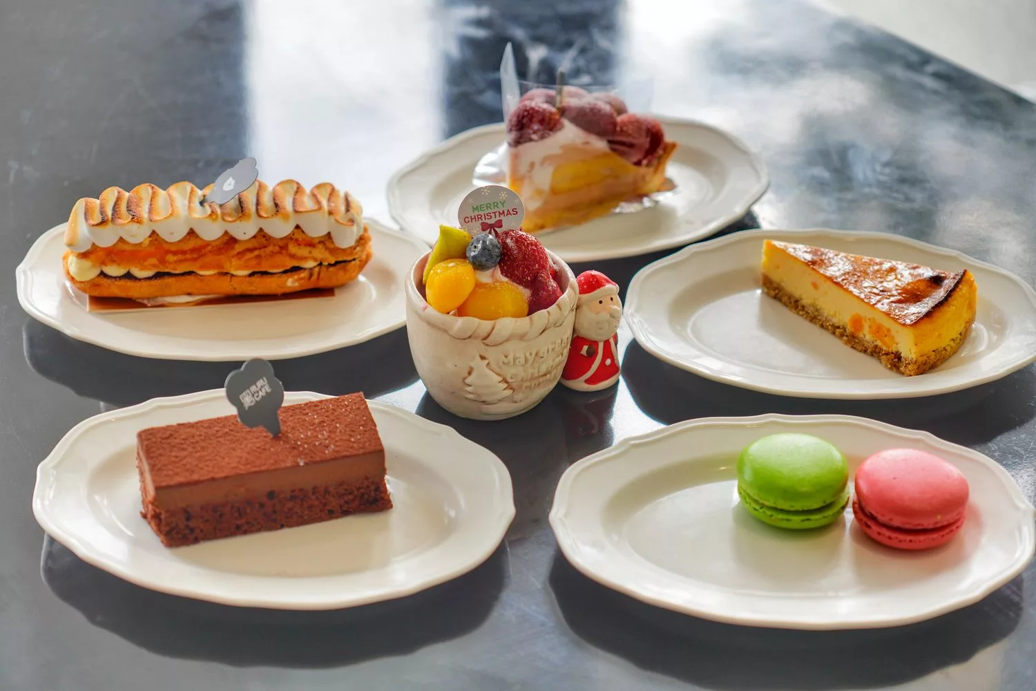 【黑RURU CAFE】笑笑羊&#038;熊貓羊咖啡廳，互動餵食萌翻天，完整 2024 菜單餐點交通介紹! @混血珊莎的奇幻旅程
