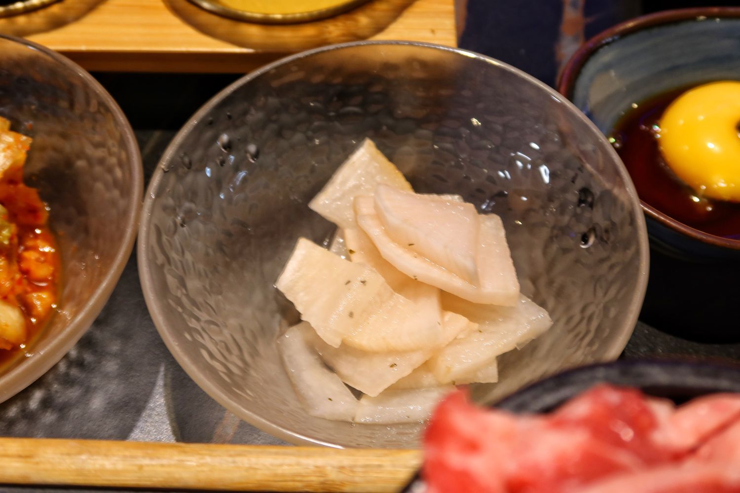 【新竹東區美食】山上走走日式無菜單燒肉專門店，超夢幻水族館餐廳，新竹無菜單料理推薦! @混血珊莎的奇幻旅程