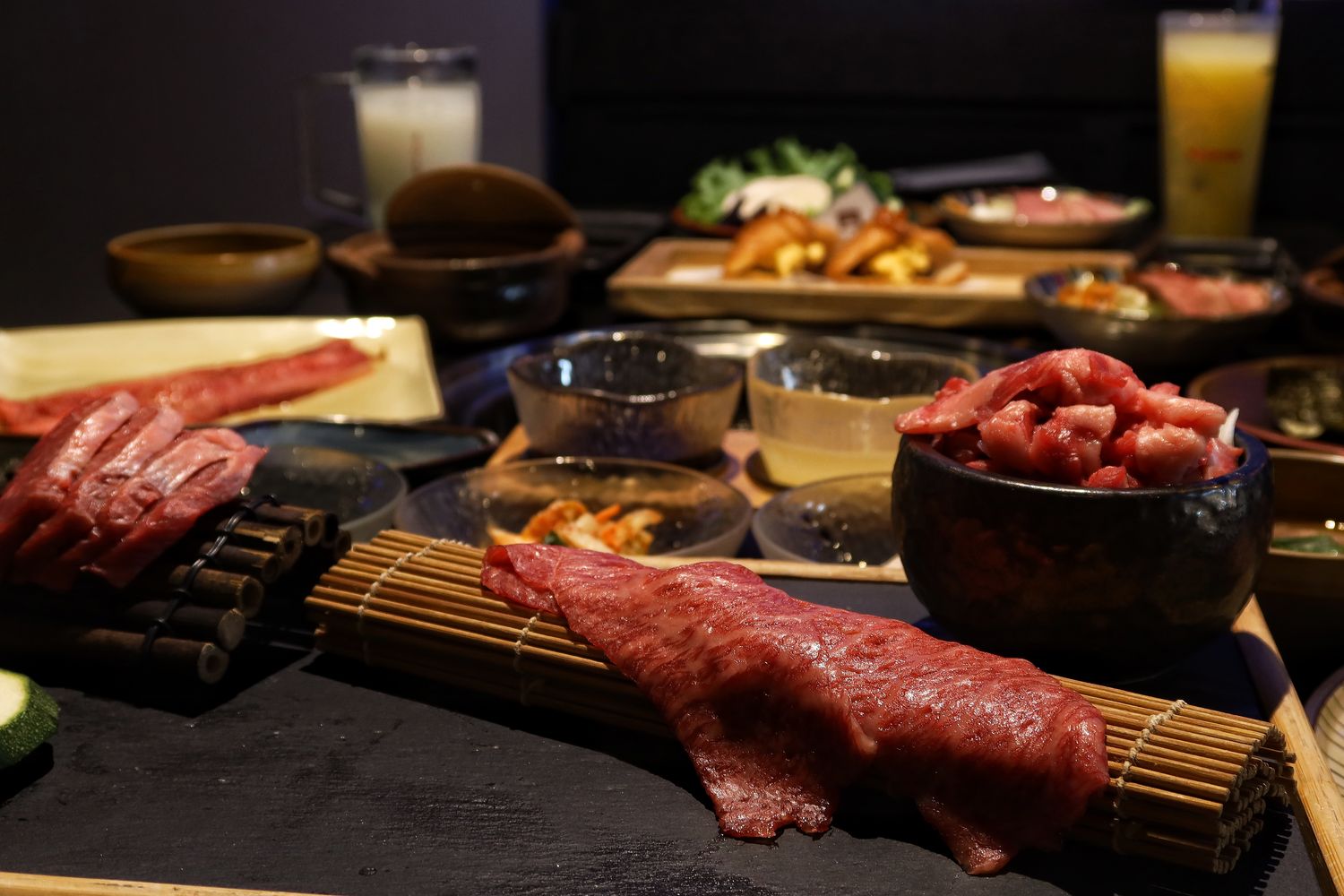 【新竹東區美食】山上走走日式無菜單燒肉專門店，超夢幻水族館餐廳，新竹無菜單料理推薦! @混血珊莎的奇幻旅程