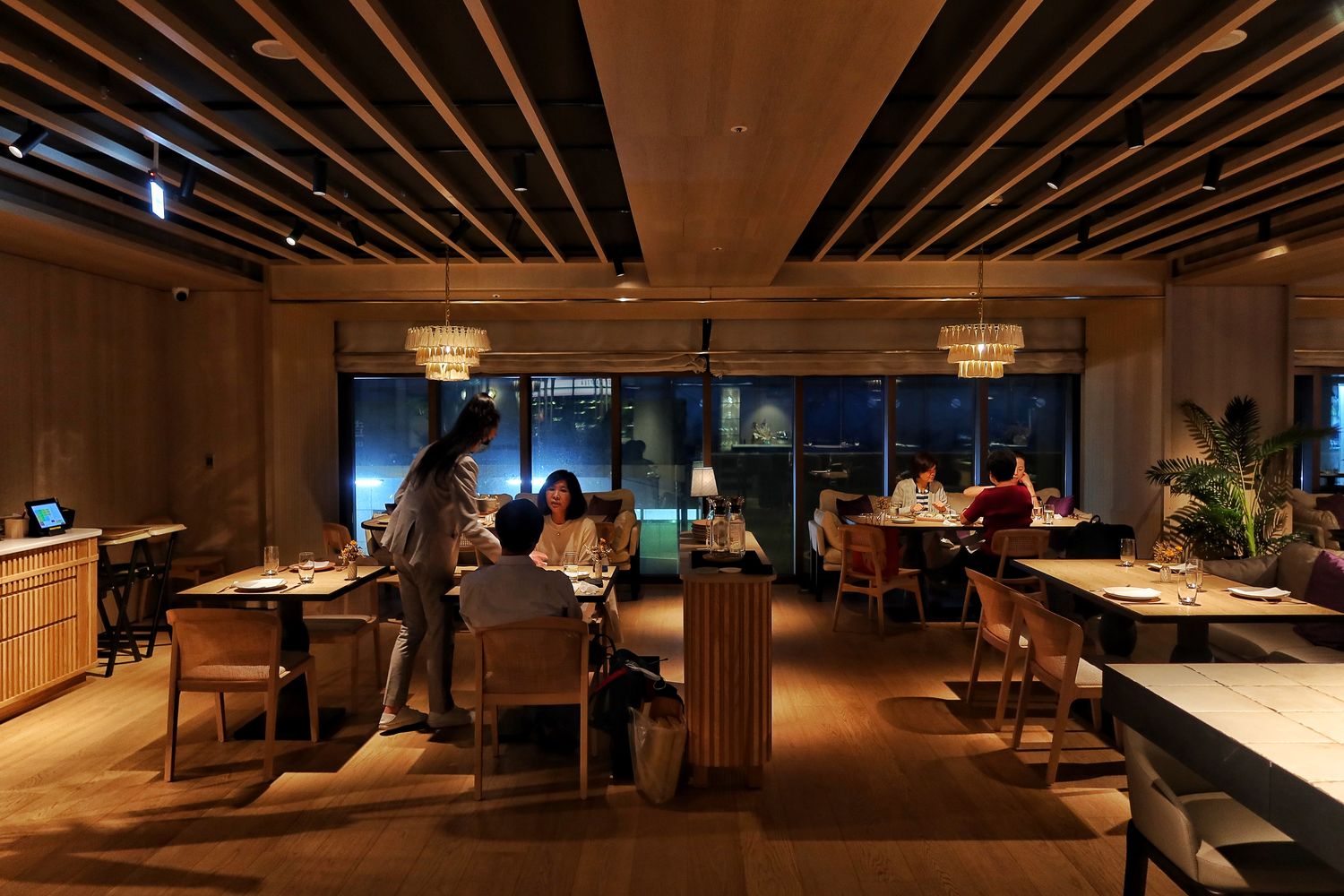 【寒居酒店餐廳】寒居酒店 begood米其林星廚美食，地中海風格創意料理，用餐氣氛絕佳! @混血珊莎的奇幻旅程