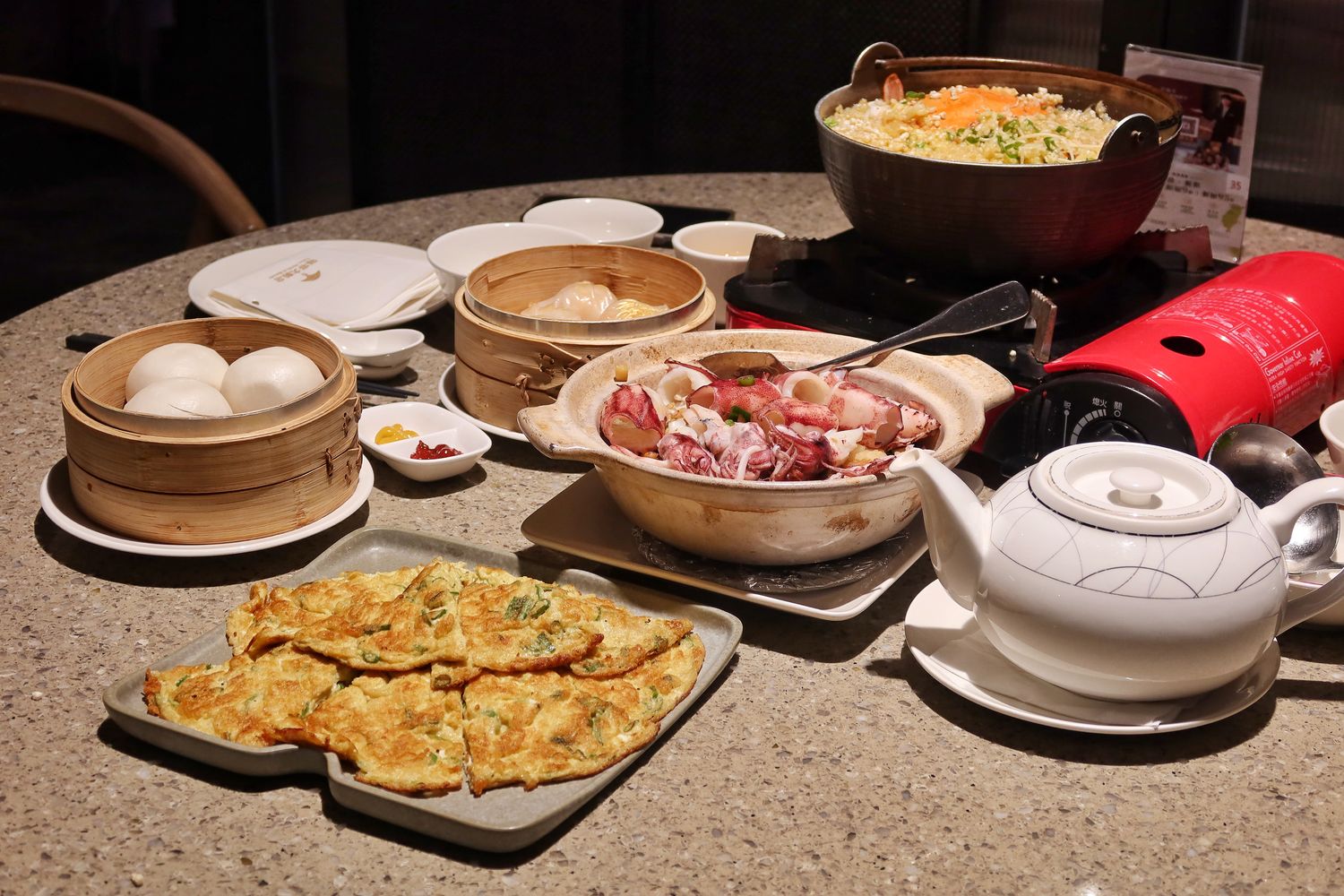 【貢寮福容飯店】福容大飯店福隆，峇里島風呂Villa附設大浴池，泡湯住宿超療癒! @混血珊莎的奇幻旅程