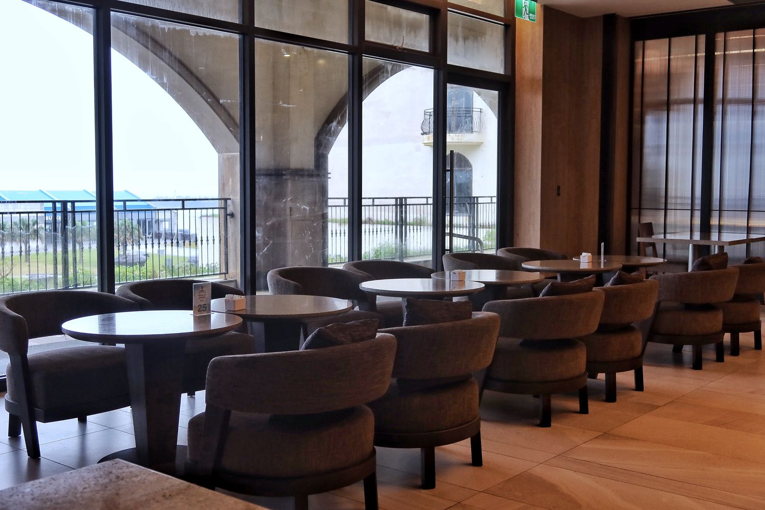 【貢寮福容飯店】福容大飯店福隆，峇里島風呂Villa附設大浴池，泡湯住宿超療癒! @混血珊莎的奇幻旅程