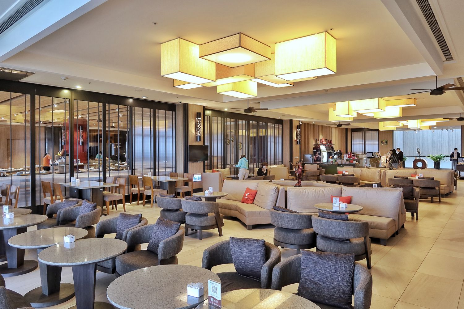 【貢寮福容飯店】福容大飯店福隆，峇里島風呂Villa附設大浴池，泡湯住宿超療癒! @混血珊莎的奇幻旅程