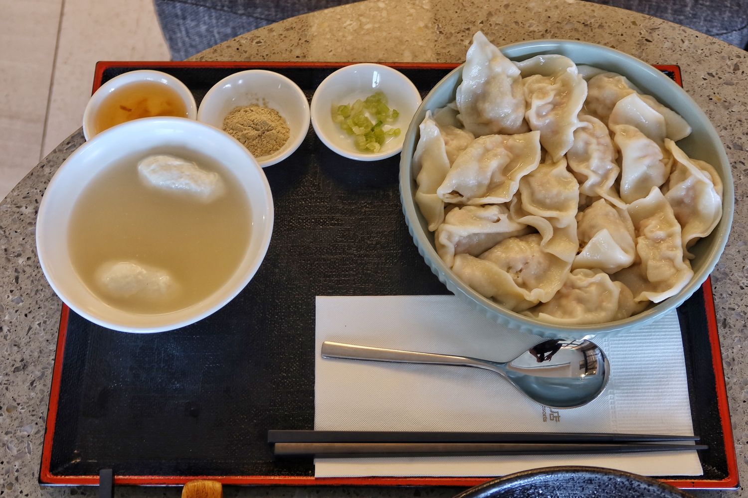 【貢寮福容飯店】福容大飯店福隆，峇里島風呂Villa附設大浴池，泡湯住宿超療癒! @混血珊莎的奇幻旅程