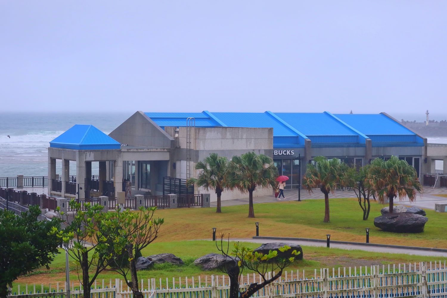 【貢寮福容飯店】福容大飯店福隆，峇里島風呂Villa附設大浴池，泡湯住宿超療癒! @混血珊莎的奇幻旅程