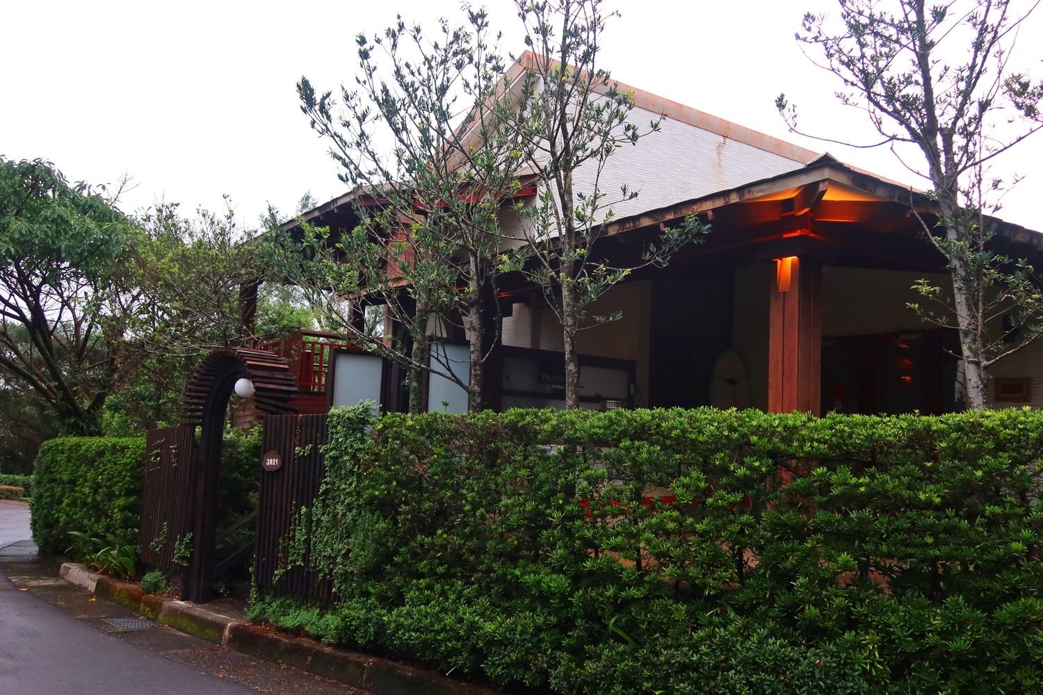 【貢寮福容飯店】福容大飯店福隆，峇里島風呂Villa附設大浴池，泡湯住宿超療癒! @混血珊莎的奇幻旅程