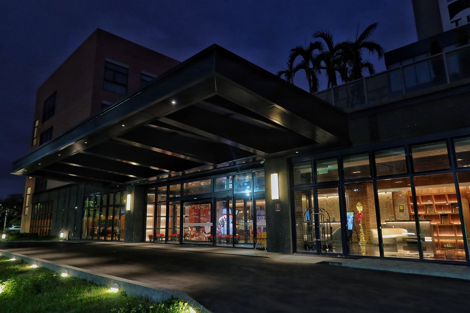 【梧棲餐廳】禾憶餐酒館Hoi Bistro &#038; Bar|台中震大金鬱金香酒店餐酒館，美味歐亞料理搭配在地精釀啤酒 @混血珊莎的奇幻旅程