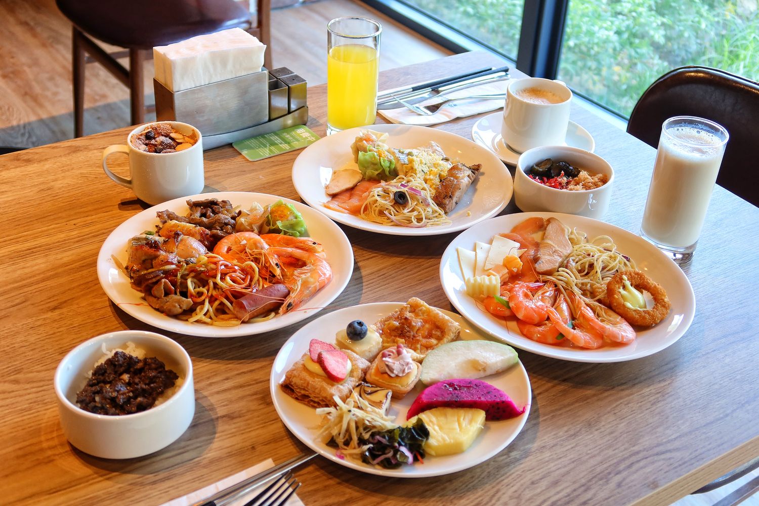 【梧棲飯店】台中震大金鬱金香酒店，質感住宿搭配精緻buffet早餐! @混血珊莎的奇幻旅程