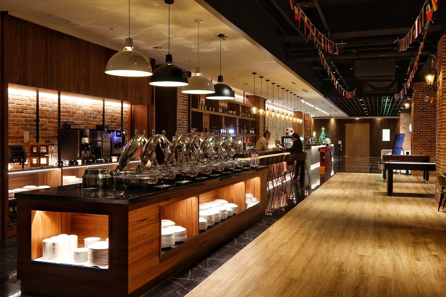 【梧棲飯店】台中震大金鬱金香酒店，質感住宿搭配精緻buffet早餐! @混血珊莎的奇幻旅程