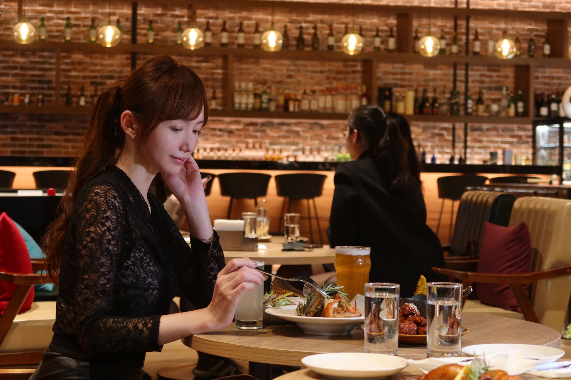 【梧棲餐廳】禾憶餐酒館Hoi Bistro &#038; Bar|台中震大金鬱金香酒店餐酒館，美味歐亞料理搭配在地精釀啤酒 @混血珊莎的奇幻旅程
