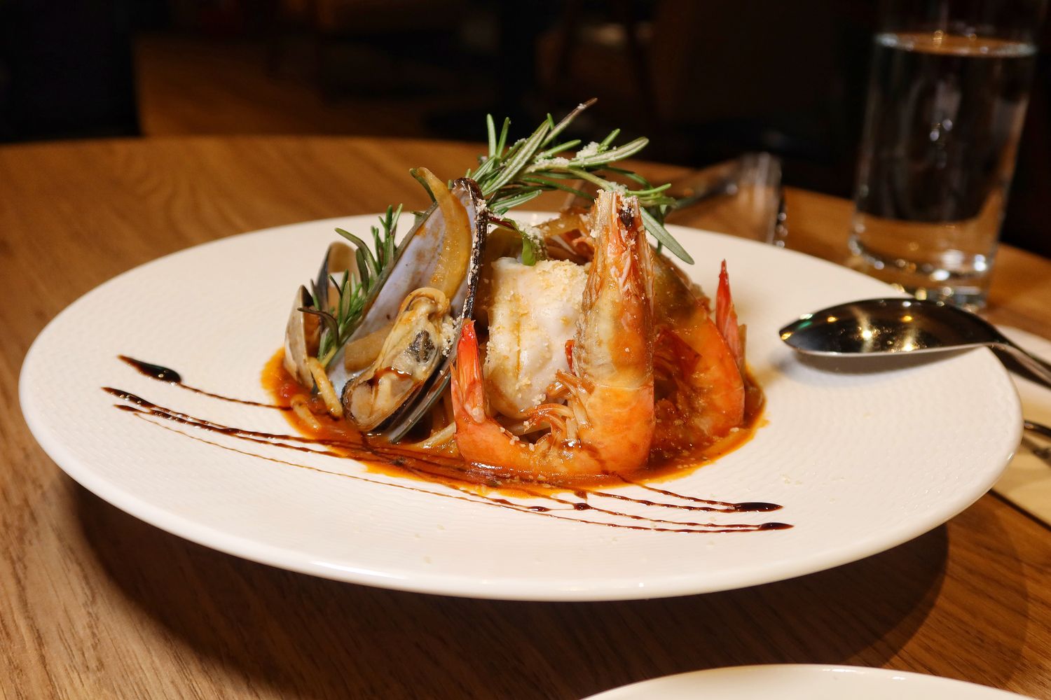 【梧棲餐廳】禾憶餐酒館Hoi Bistro &#038; Bar|台中震大金鬱金香酒店餐酒館，美味歐亞料理搭配在地精釀啤酒 @混血珊莎的奇幻旅程