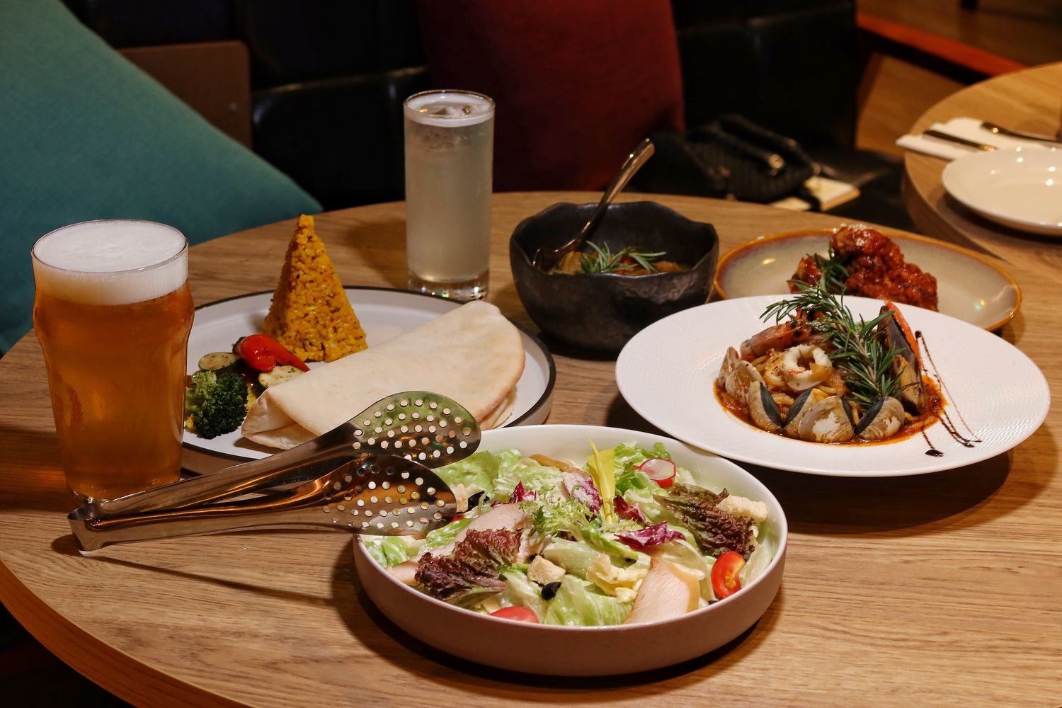 【梧棲飯店】台中震大金鬱金香酒店，質感住宿搭配精緻buffet早餐! @混血珊莎的奇幻旅程