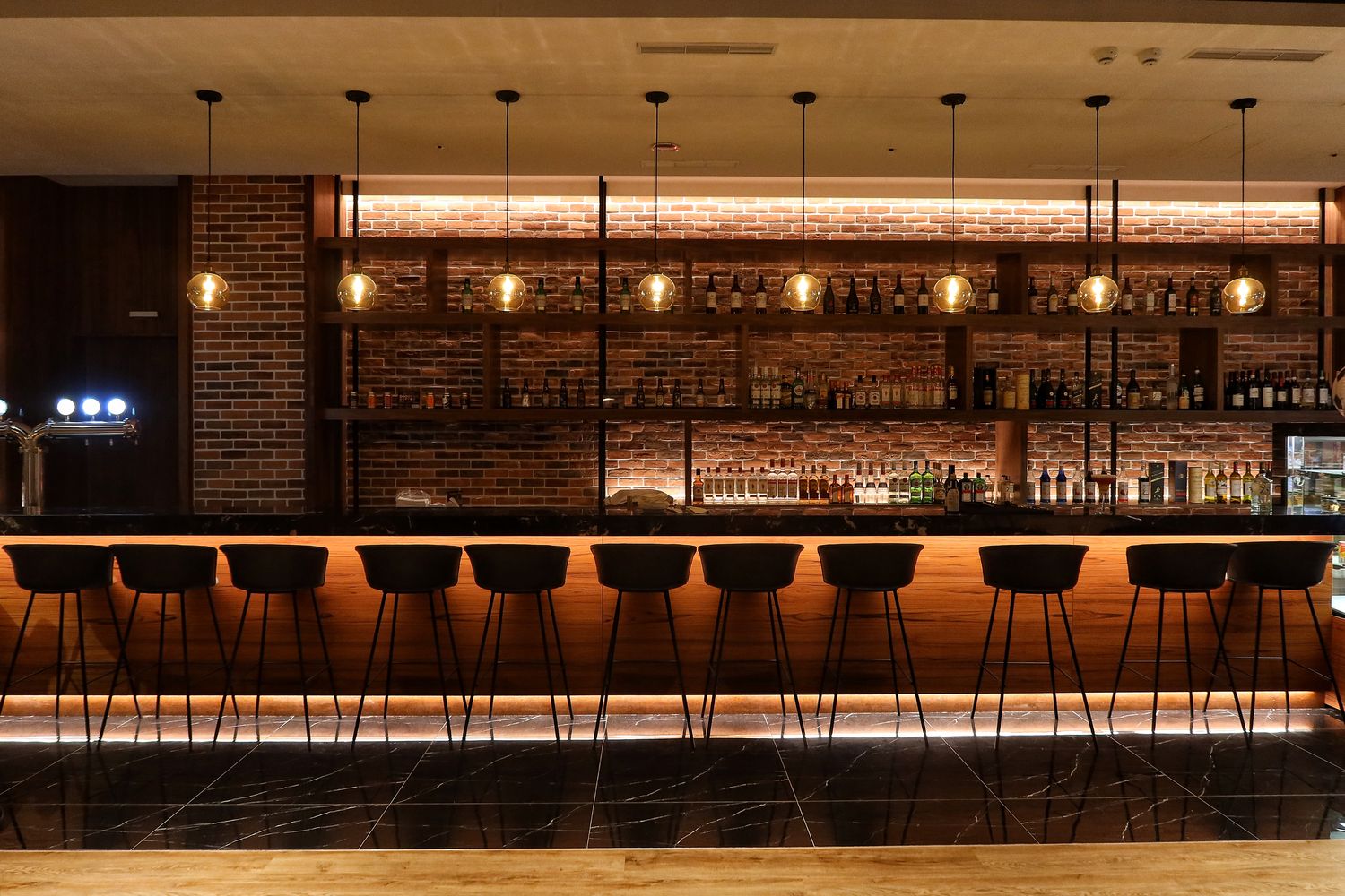 【梧棲餐廳】禾憶餐酒館Hoi Bistro &#038; Bar|台中震大金鬱金香酒店餐酒館，美味歐亞料理搭配在地精釀啤酒 @混血珊莎的奇幻旅程